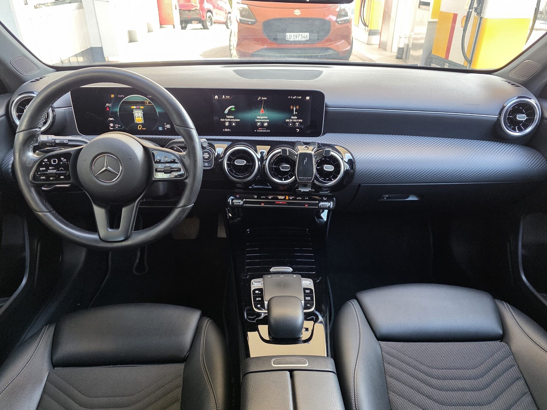 MERCEDES-BENZ A 180 d Style 7G-DCT-image-7