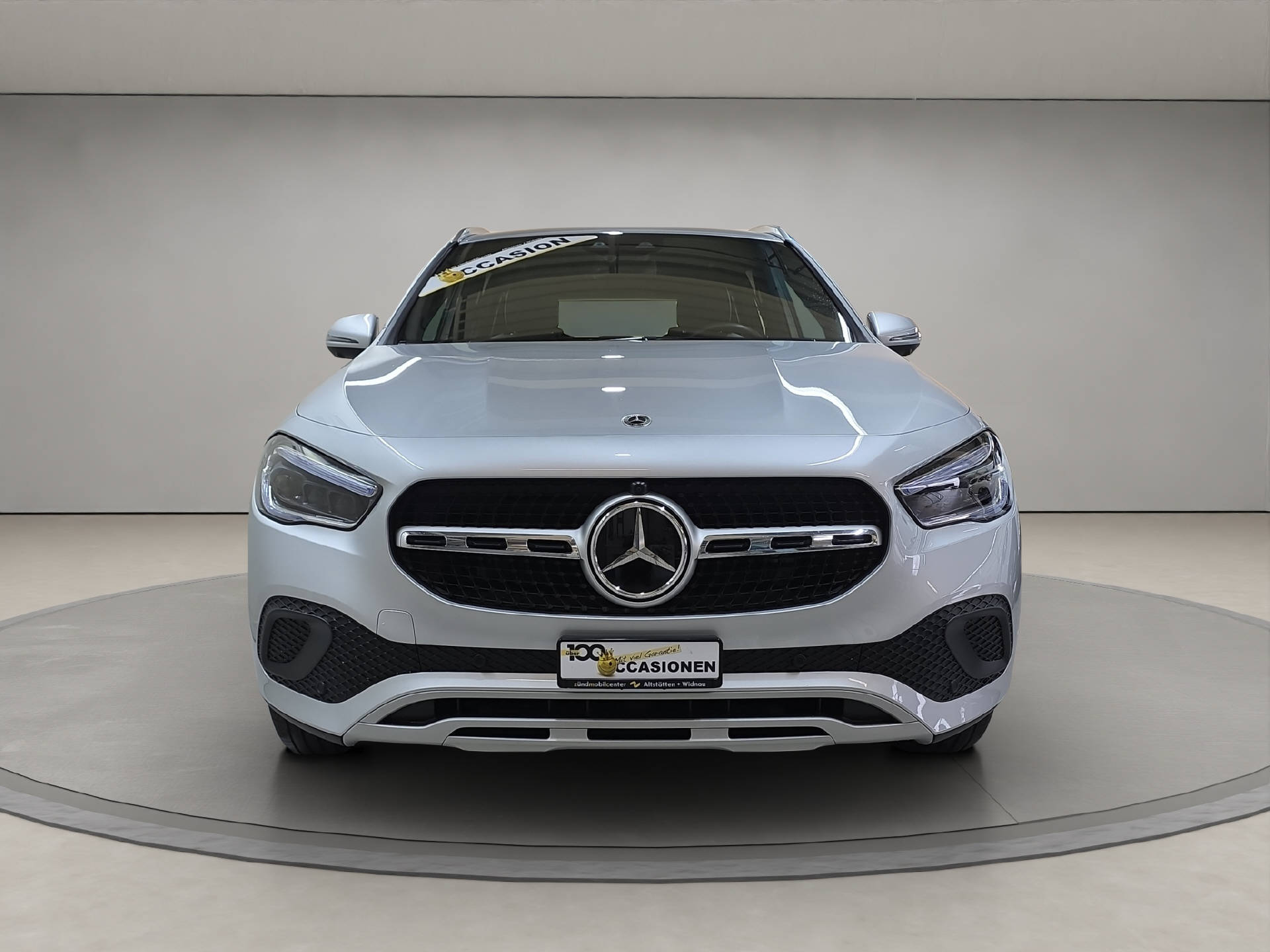 MERCEDES-BENZ GLA 220 d Style 4matic-image-4
