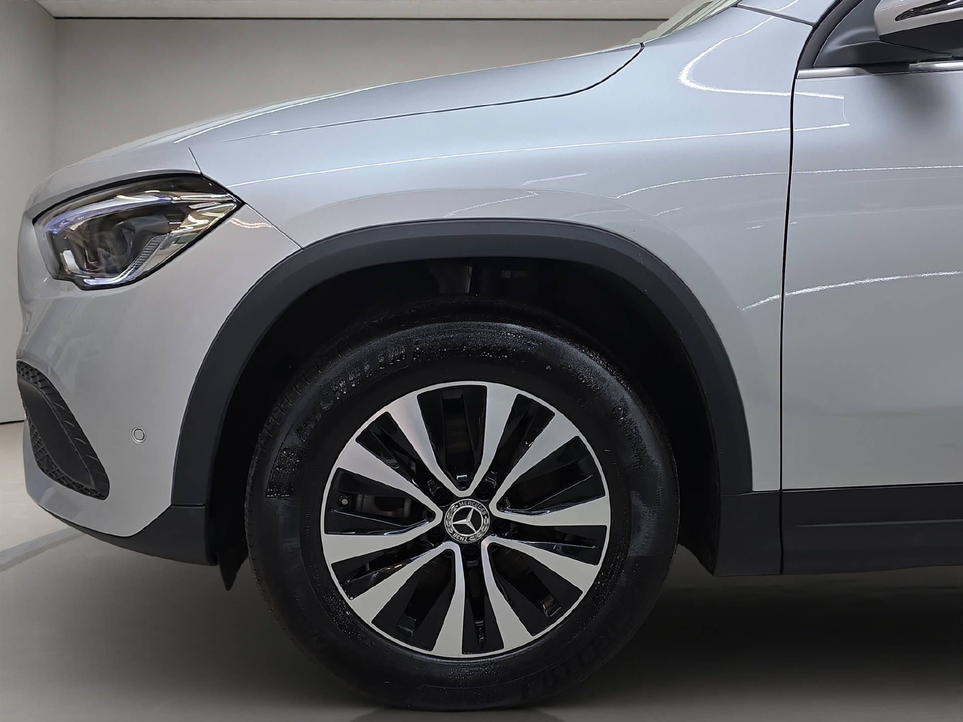 MERCEDES-BENZ GLA 220 d Style 4matic-image-12