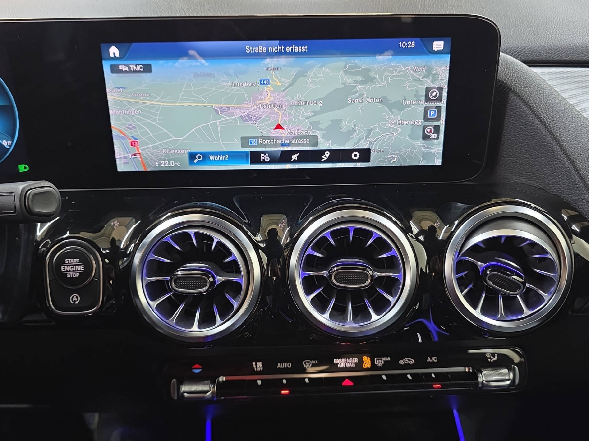 MERCEDES-BENZ GLA 220 d Style 4matic-image-8