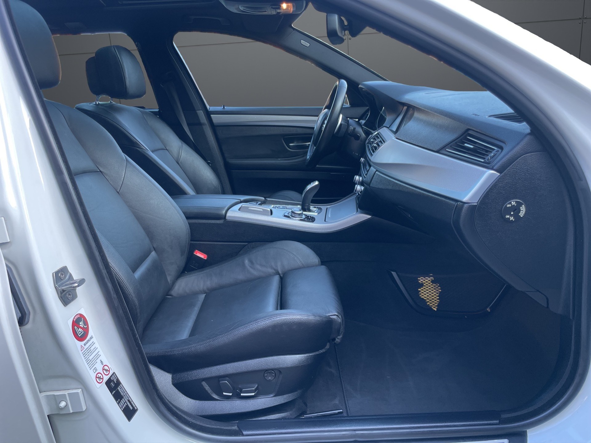BMW 535d xDrive M Sport Touring Steptronic-image-6