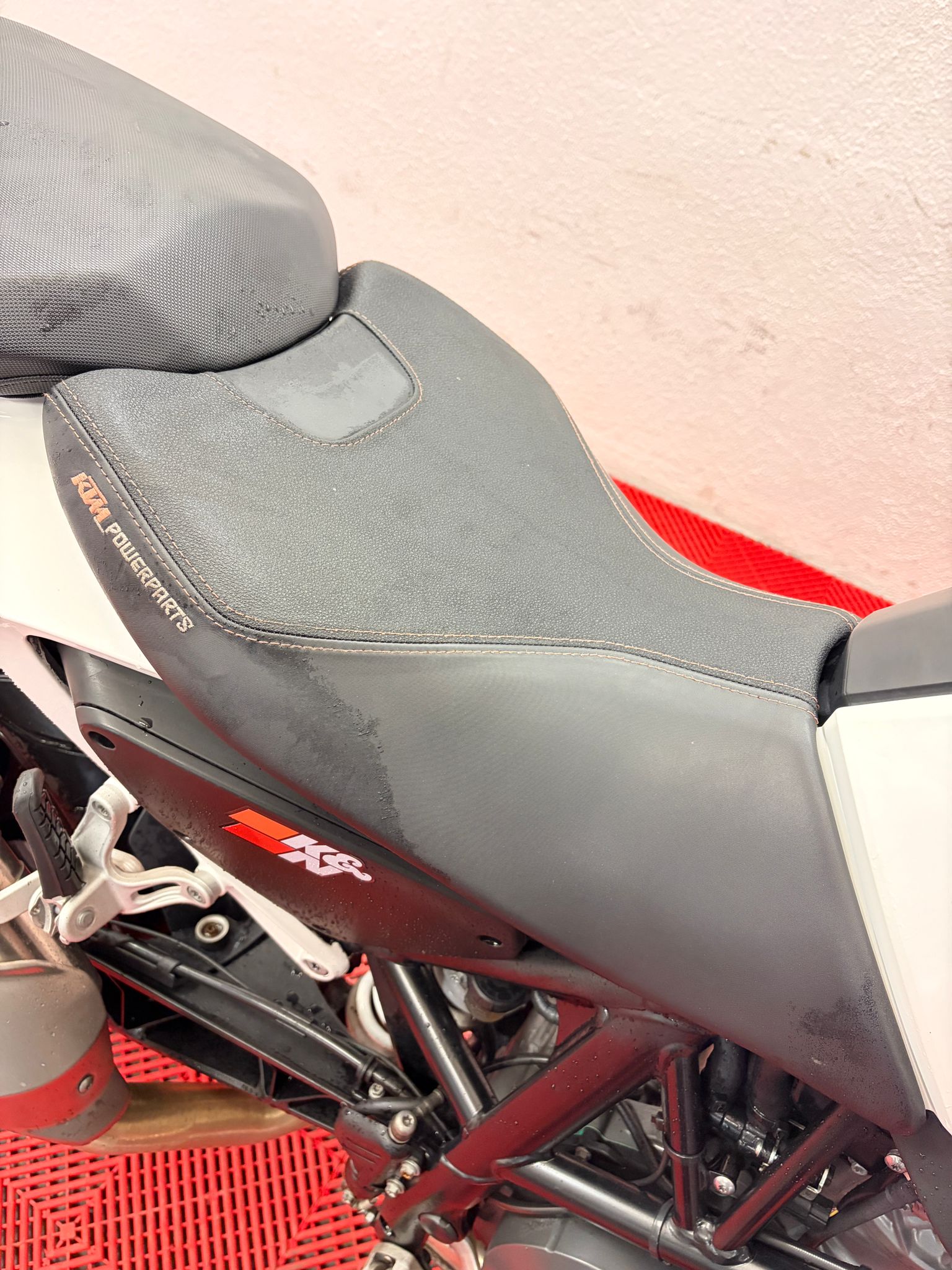 KTM 690 Duke ABS-image-7