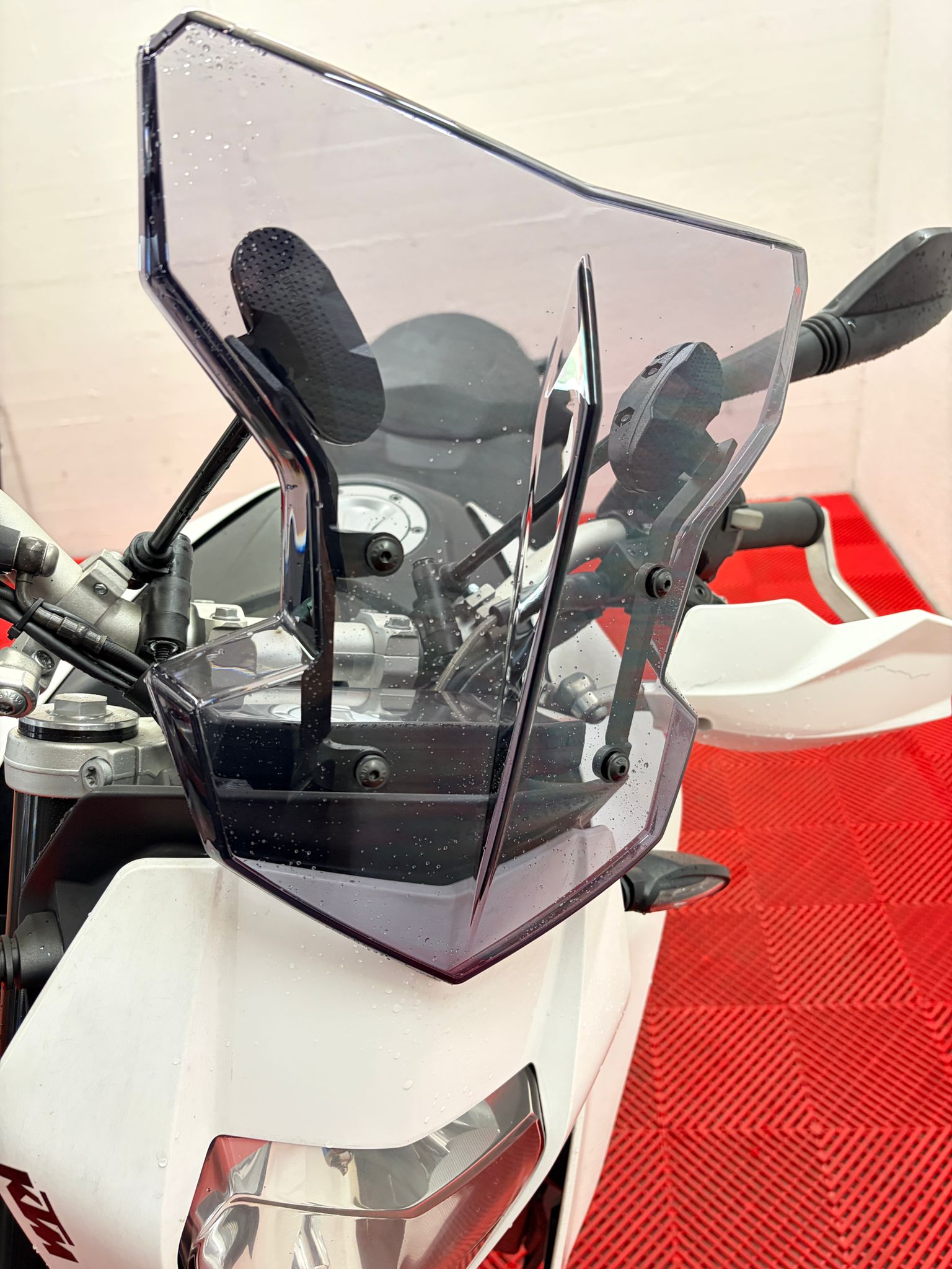 KTM 690 Duke ABS-image-8