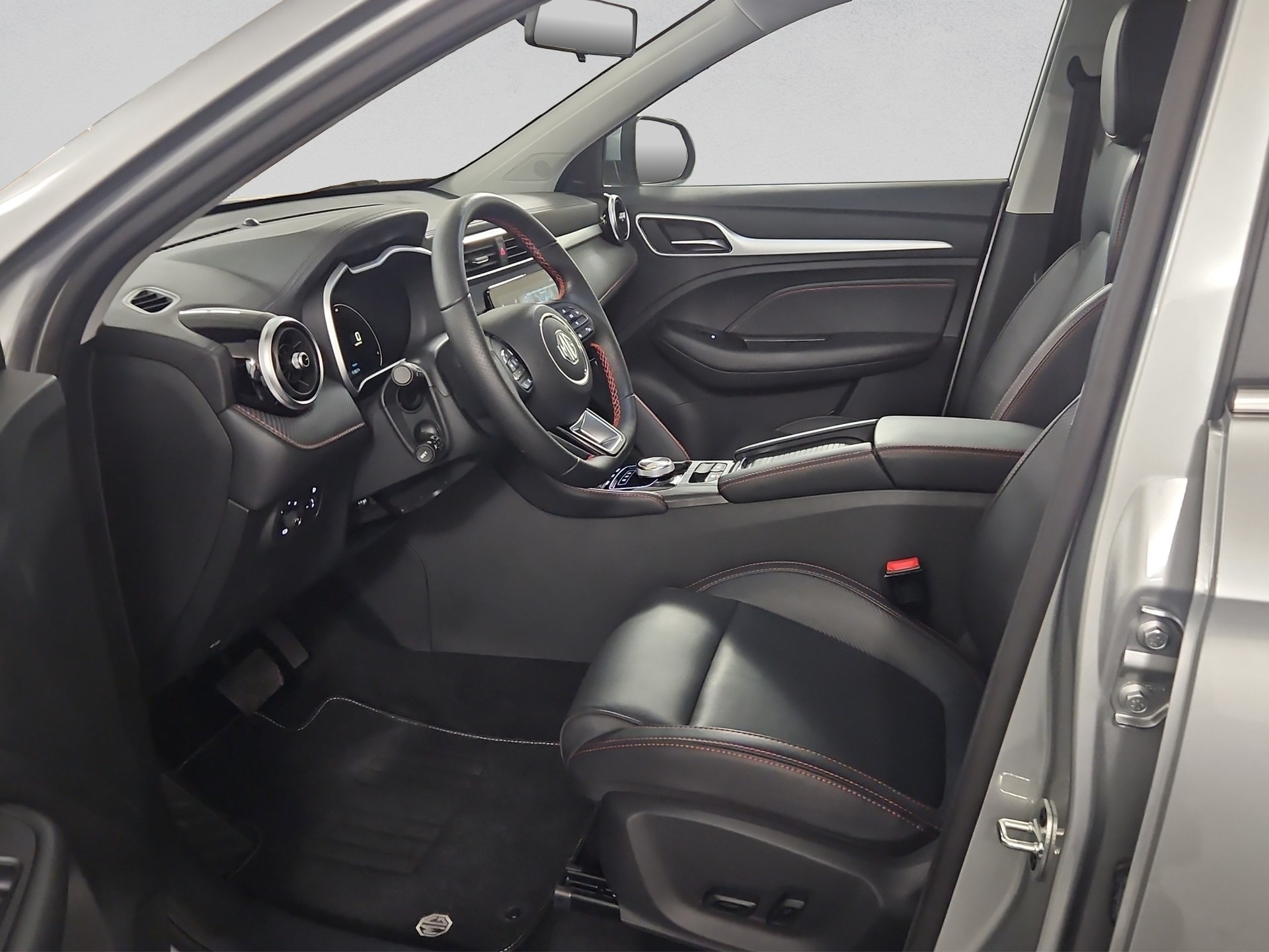 MG ZS EV 70kWh Luxury-image-8