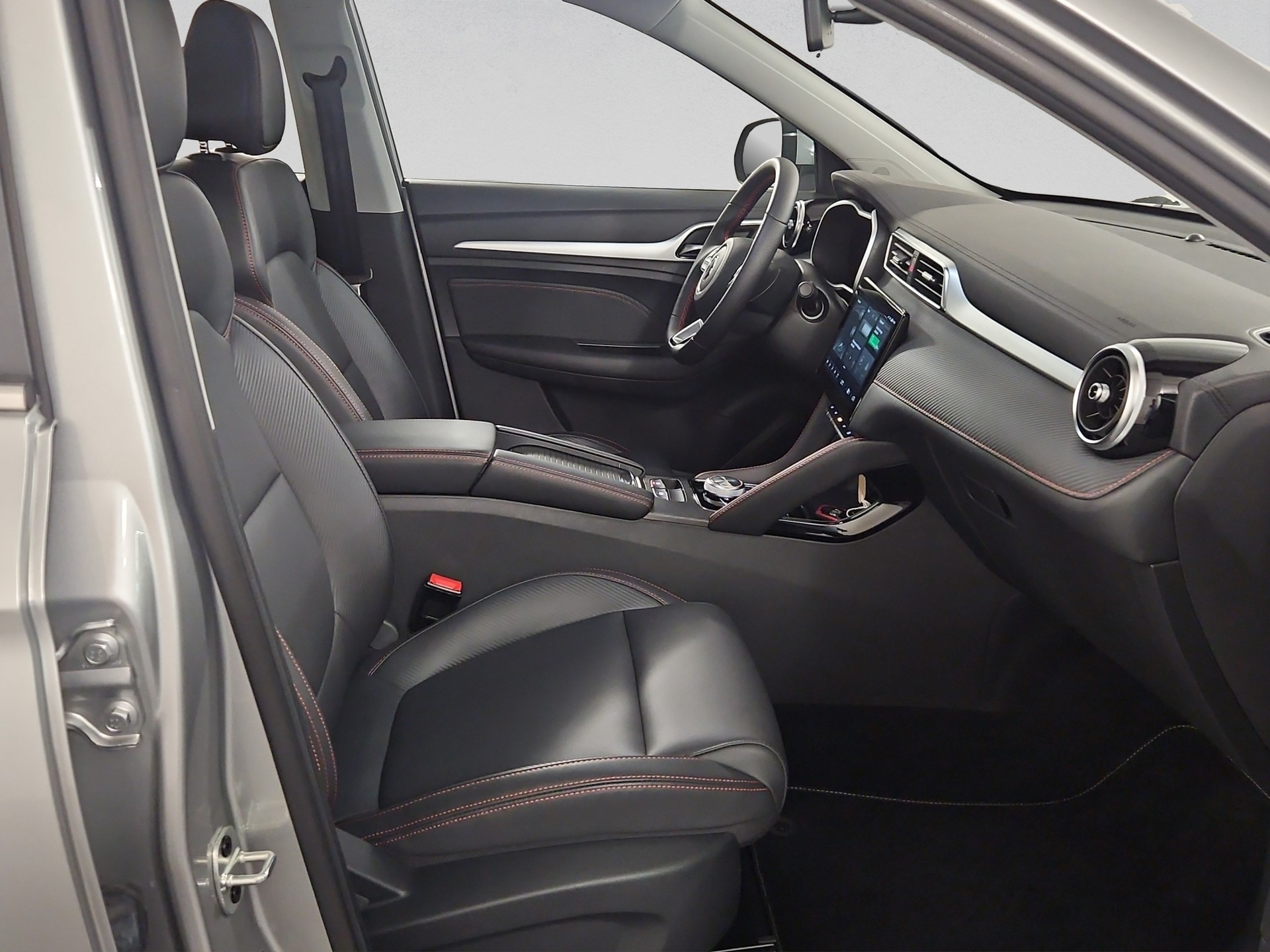 MG ZS EV 70kWh Luxury-image-16