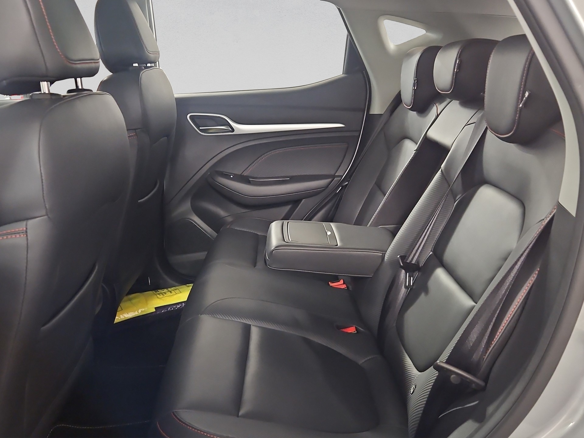 MG ZS EV 70kWh Luxury-image-14