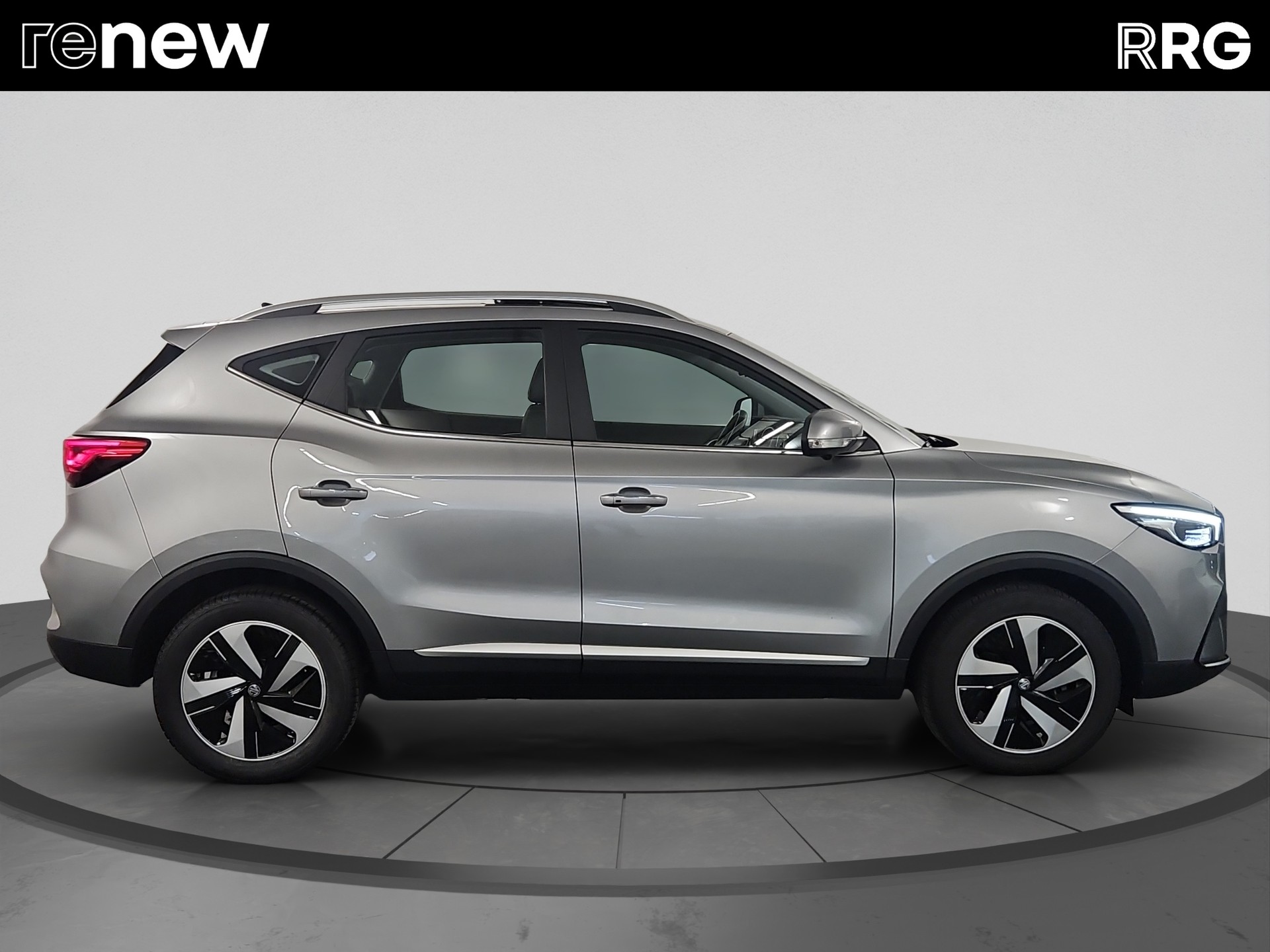 MG ZS EV 70kWh Luxury-showroom-element-1