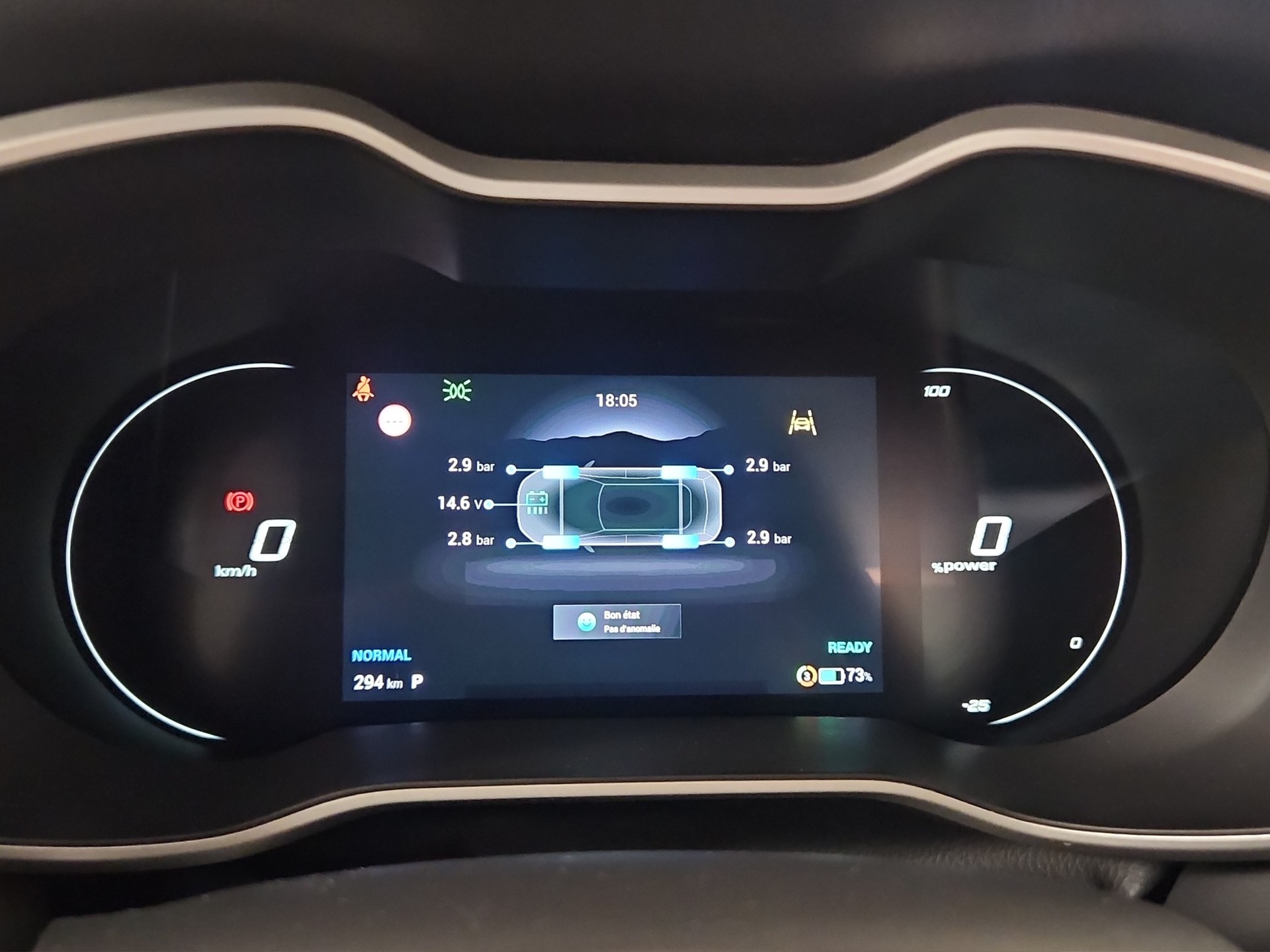 MG ZS EV 70kWh Luxury-image-10