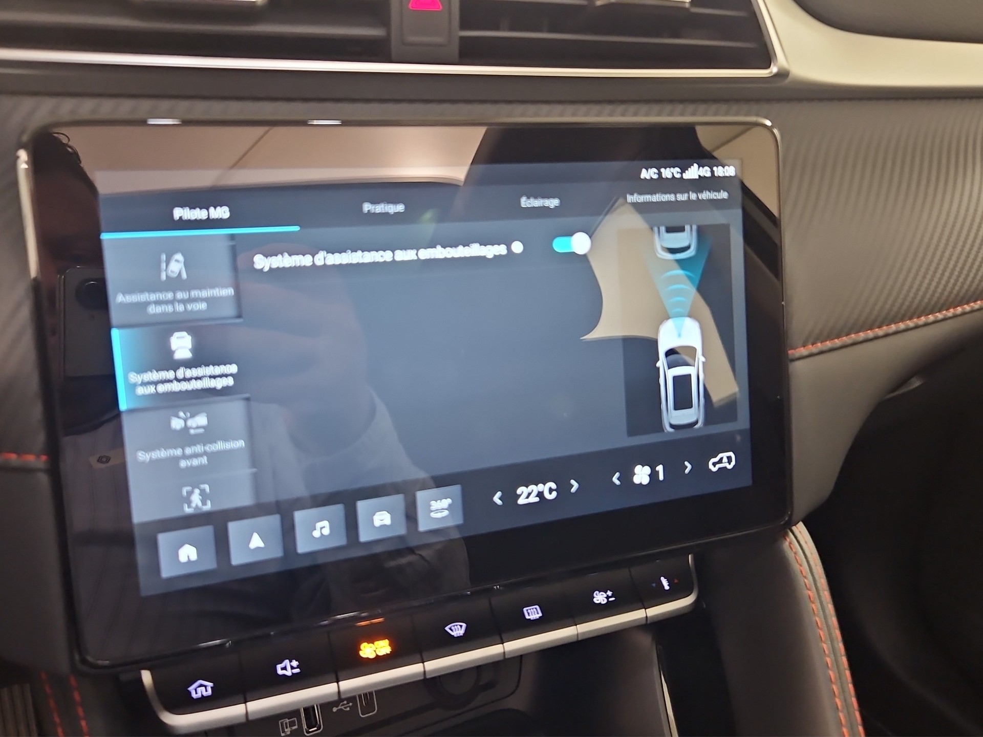 MG ZS EV 70kWh Luxury-image-23