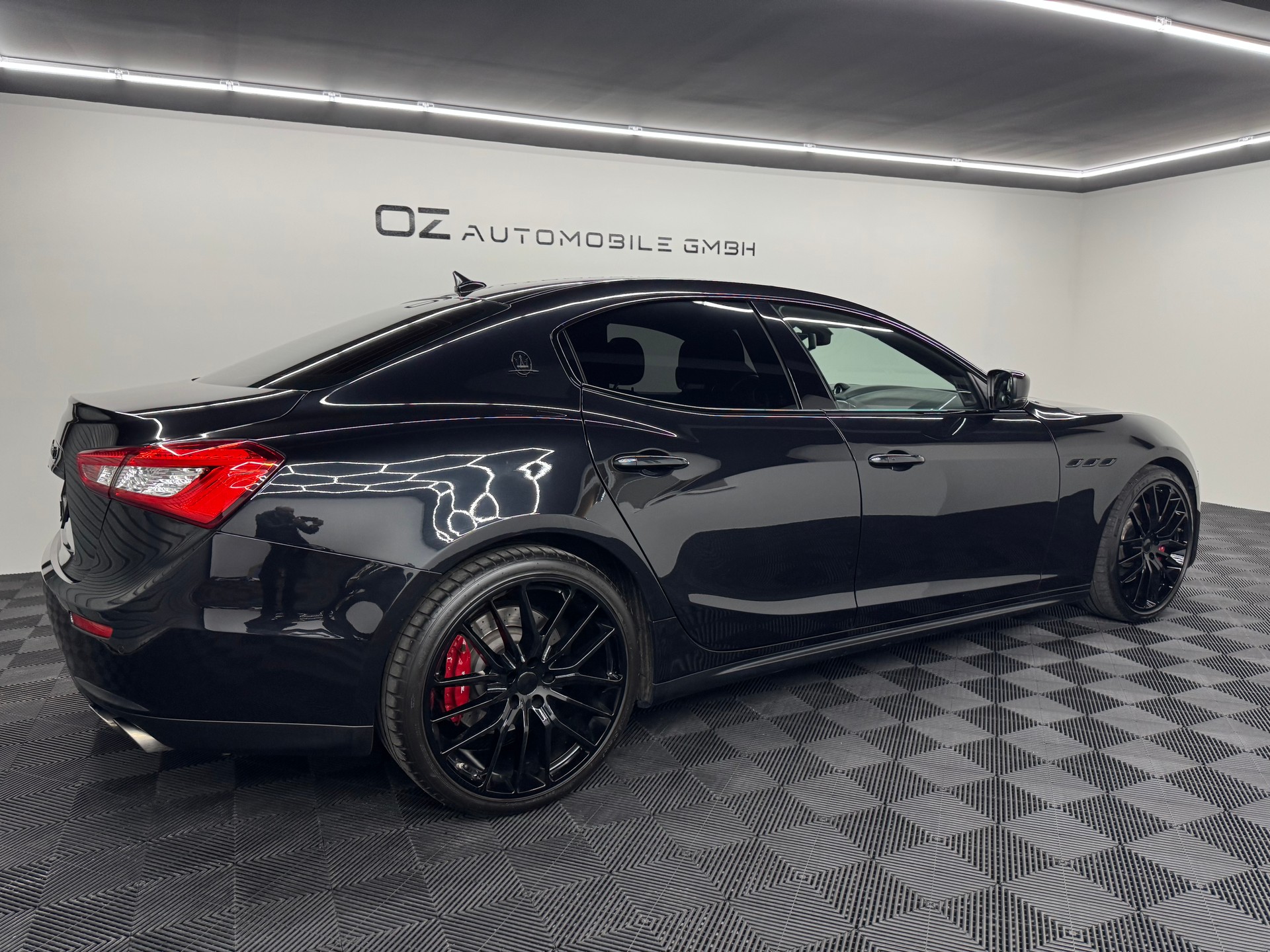 MASERATI Ghibli S Q4 3.0 V6 Automatica *Black Style*-image-7