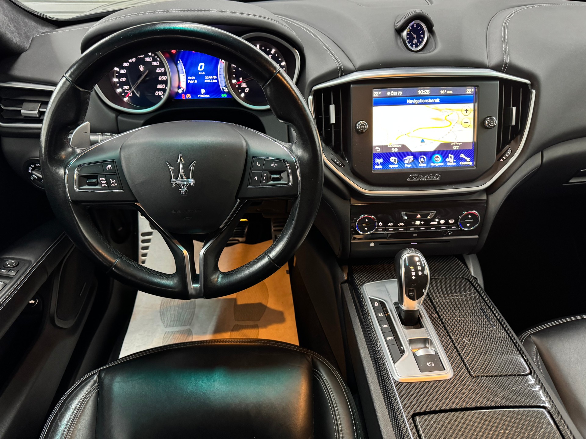 MASERATI Ghibli S Q4 3.0 V6 Automatica *Black Style*-image-16