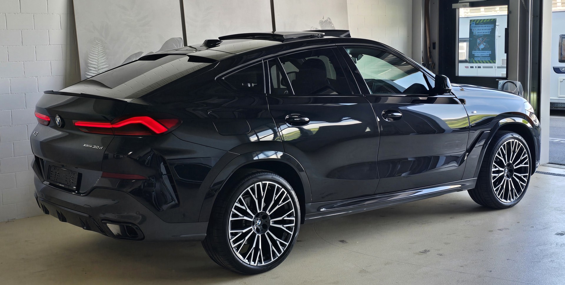 BMW X6 xDrive 48V 30d M Sport Pro Steptronic-showroom-element-2