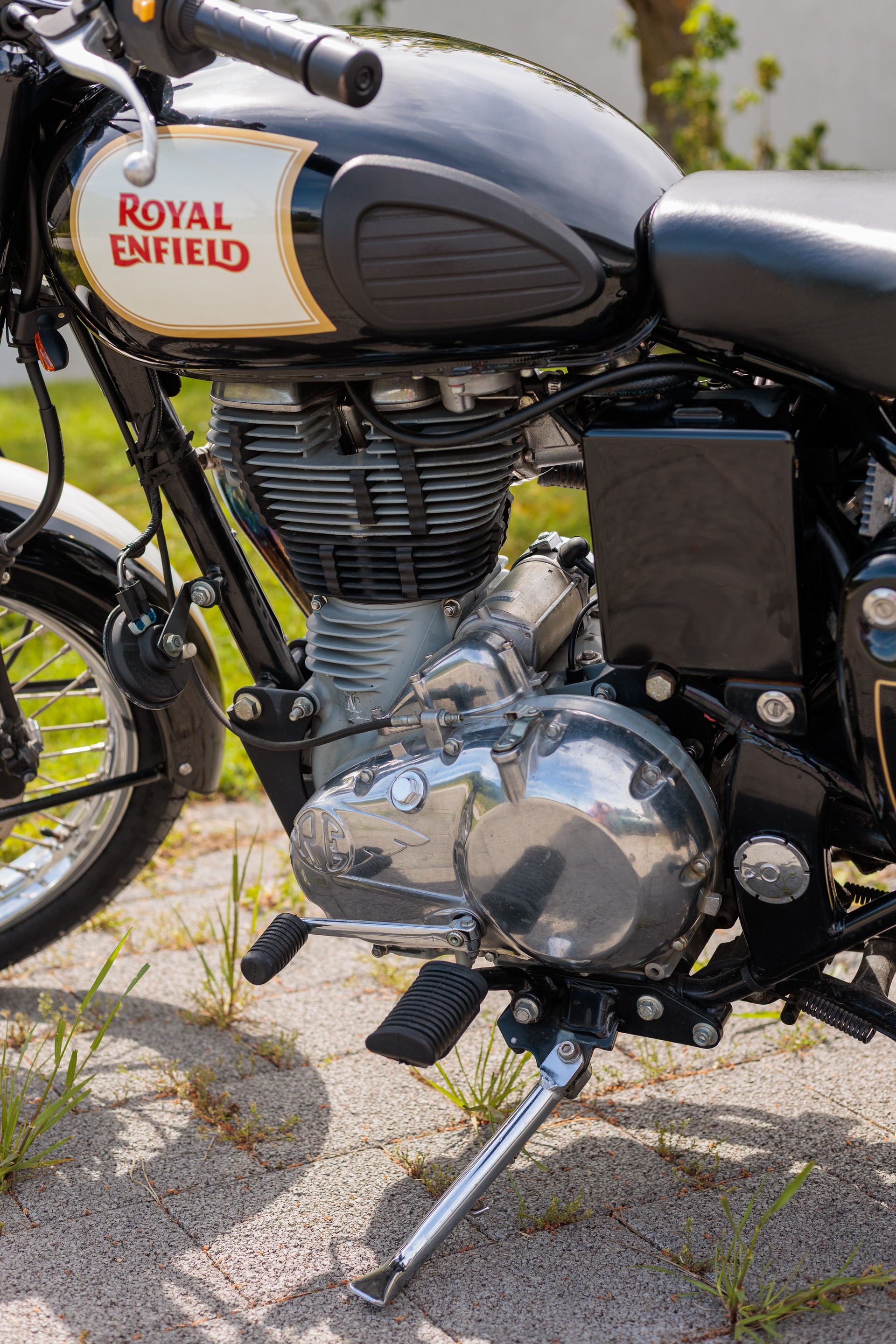 ROYAL ENFIELD Bullet Classic EFI-image-2