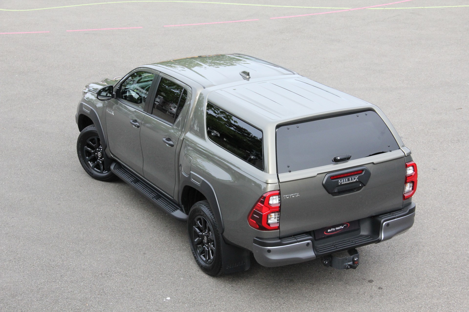 TOYOTA Hilux 2.8d MHEV Invincible Double Cab 4x4 *3500Kg-ANHÄNGEKUPPLUNG* *360°-KAMERA* *LEDER* *JBL-SOUND* 4xSITZHEIZUNG-image-1
