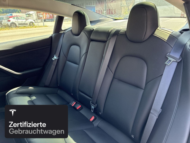 TESLA Model 3 Long Range AWD-image-13