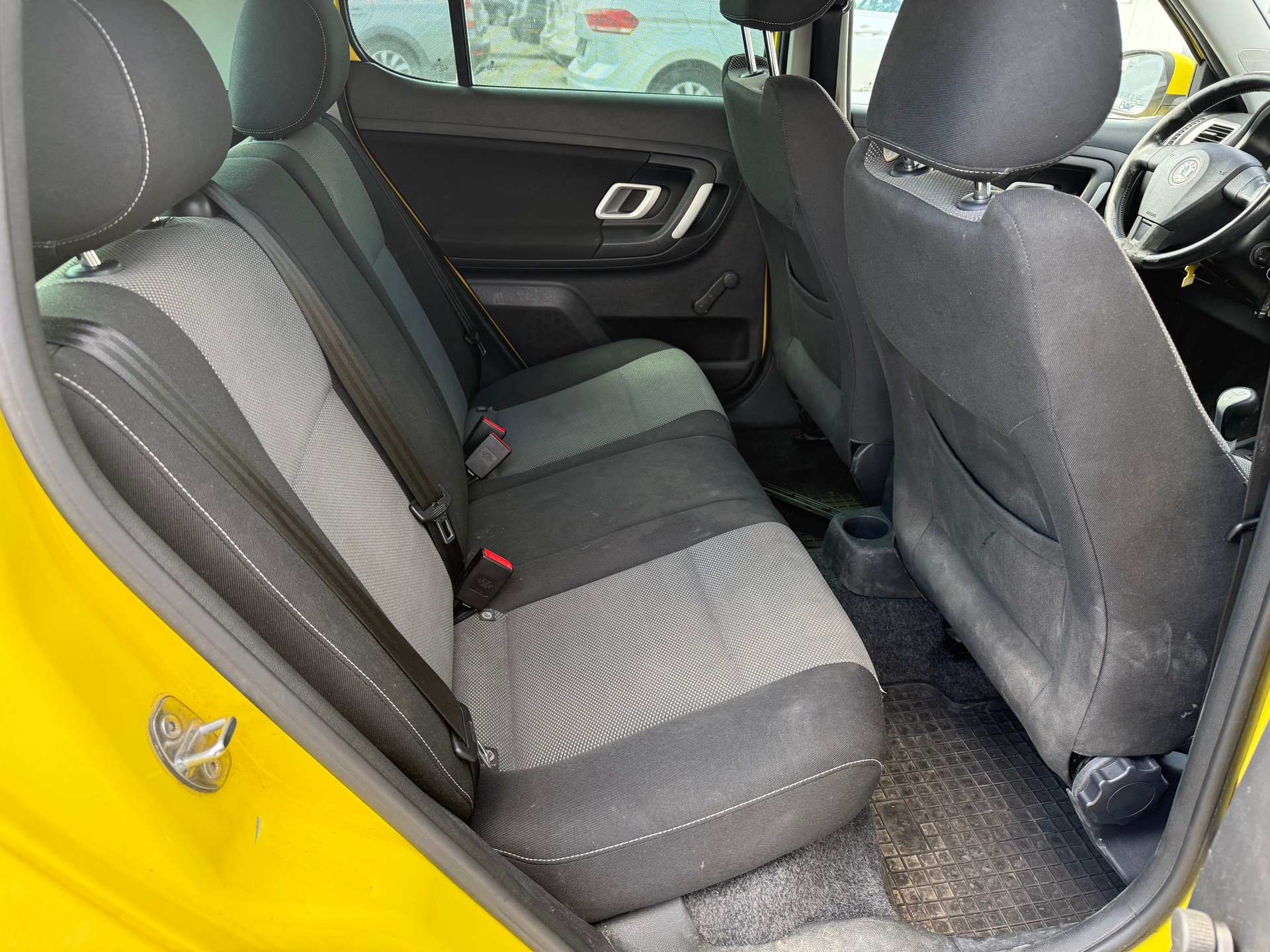 SKODA Fabia 1.9 TDI Sport Edition-image-7