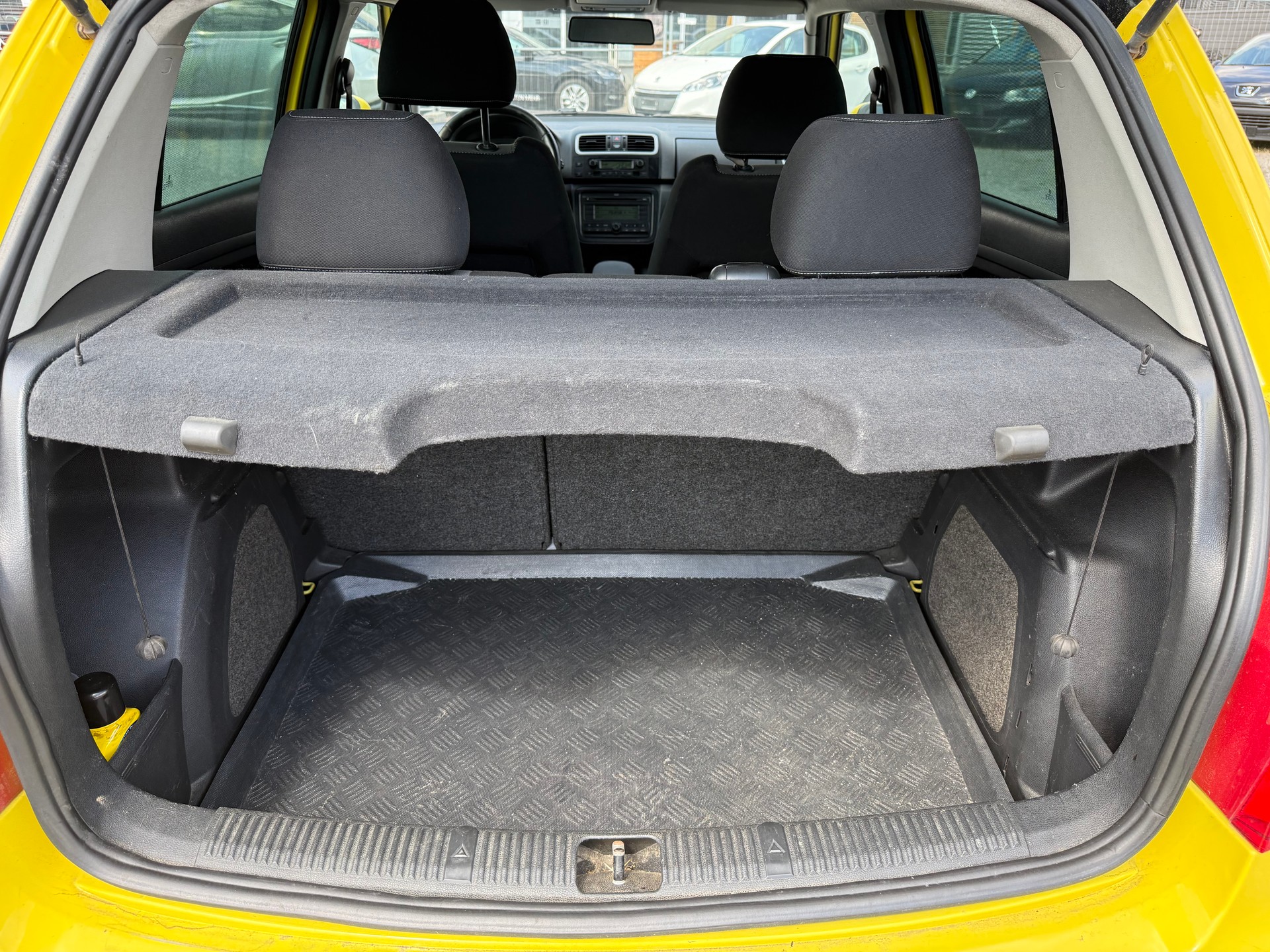 SKODA Fabia 1.9 TDI Sport Edition-image-9