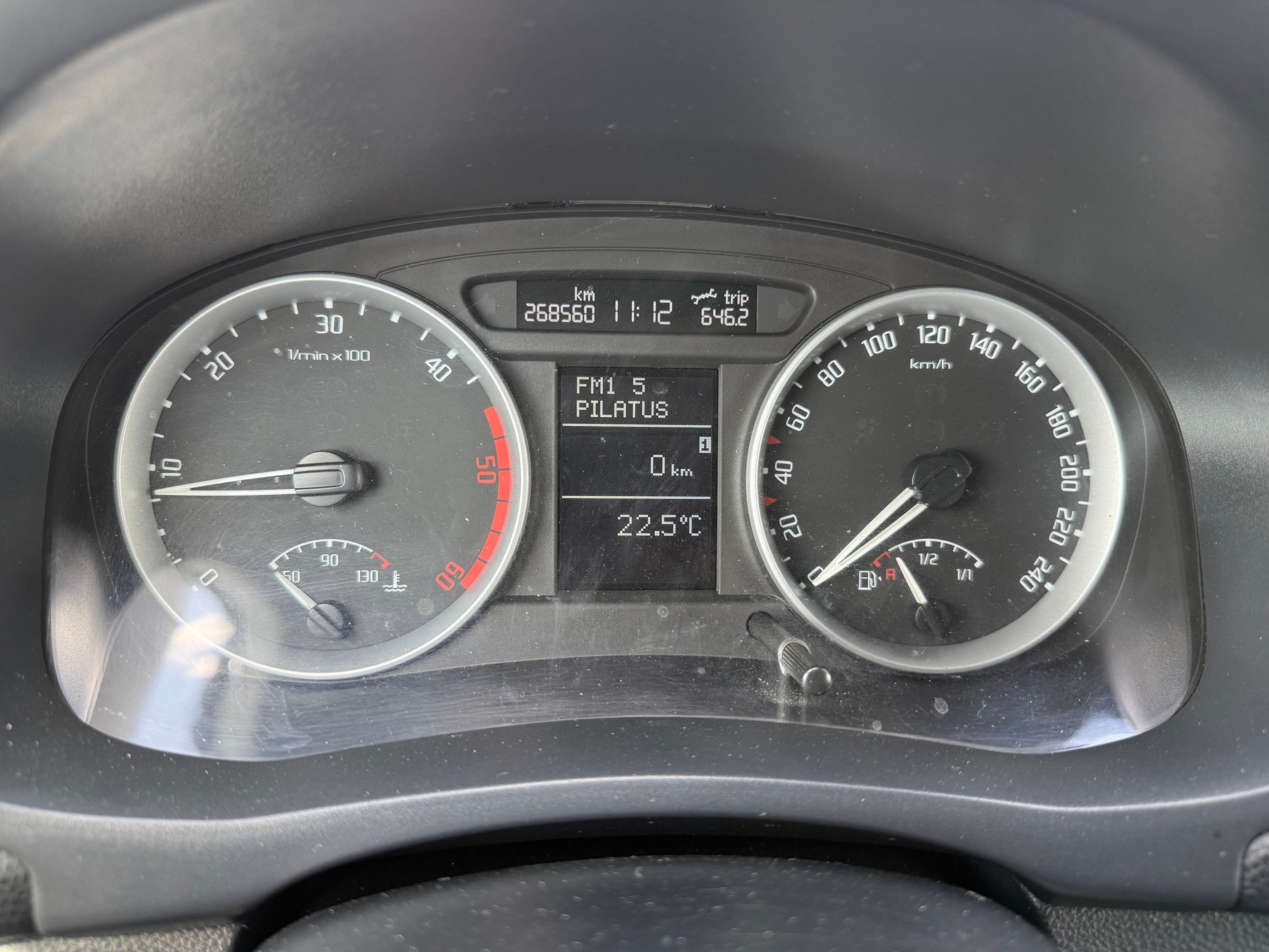 SKODA Fabia 1.9 TDI Sport Edition-image-11