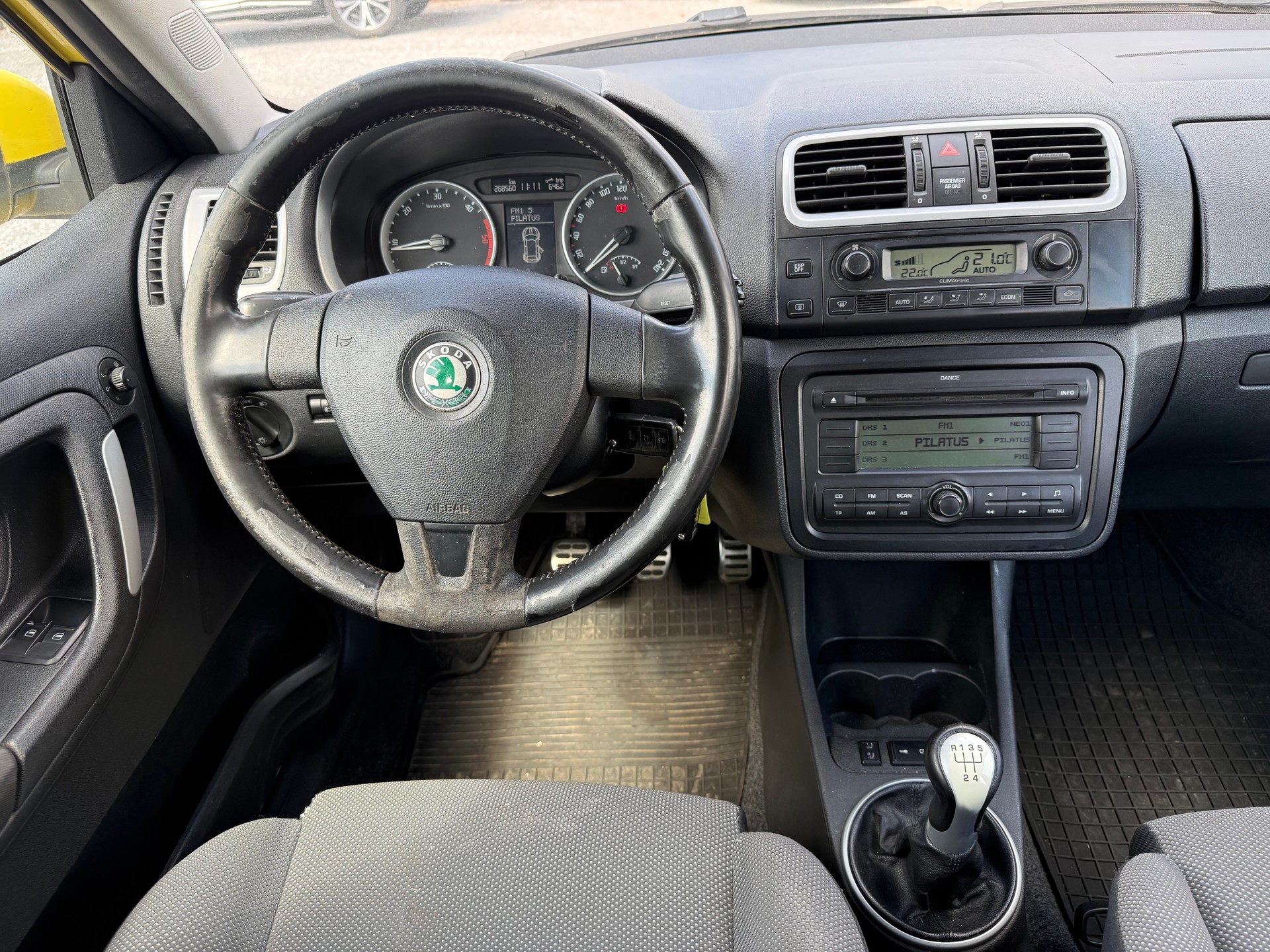 SKODA Fabia 1.9 TDI Sport Edition-image-8