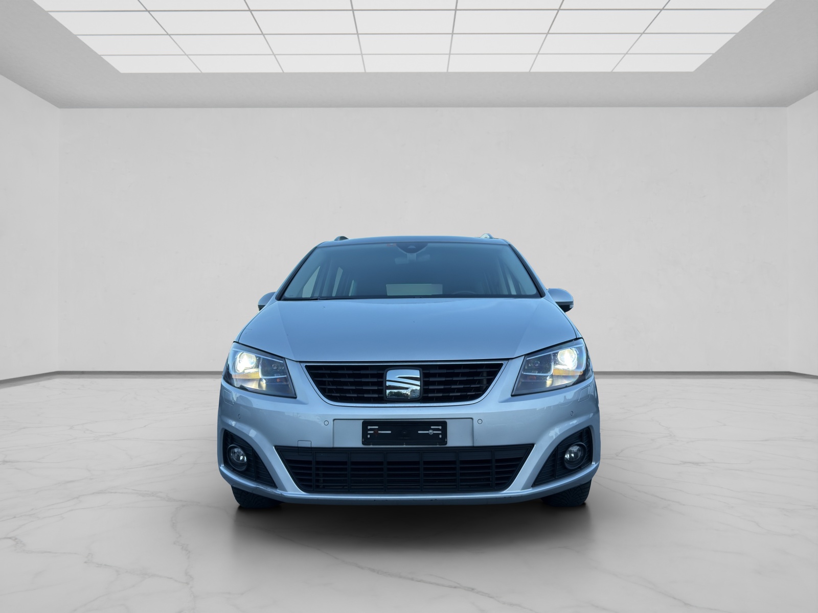 SEAT Alhambra 1.4 TSI DSG SWISS FR2-image-1
