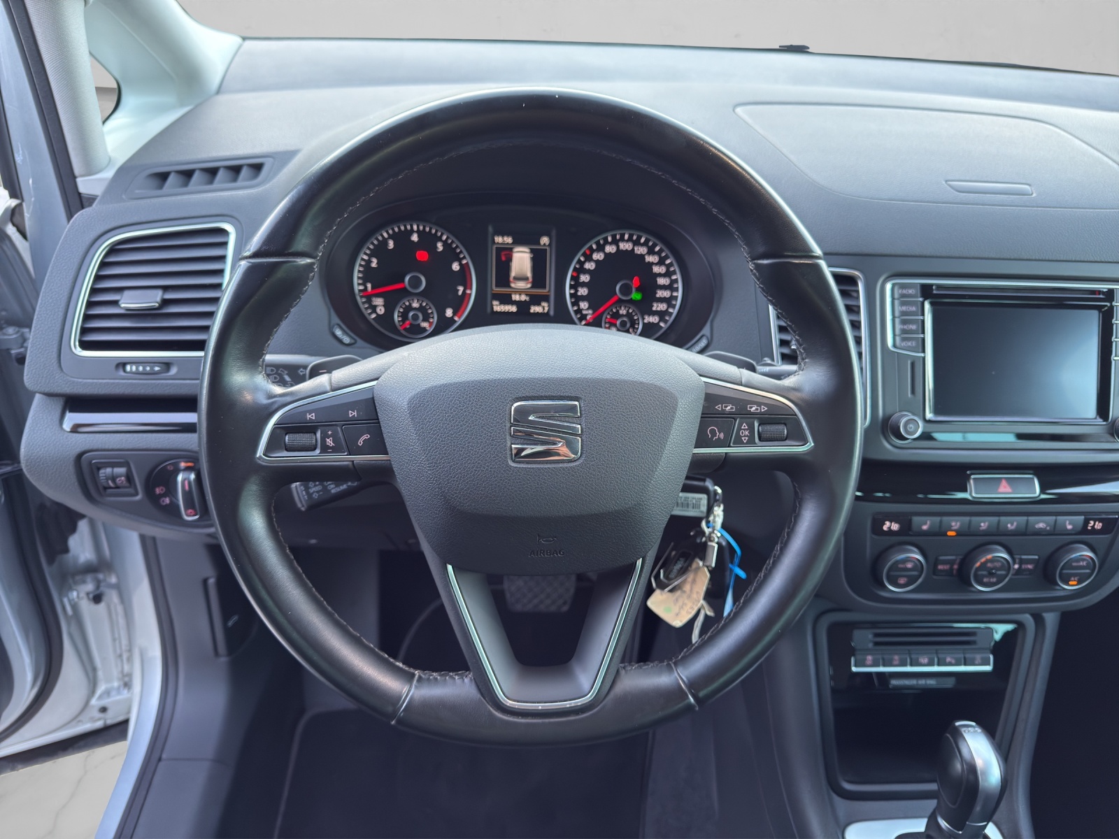 SEAT Alhambra 1.4 TSI DSG SWISS FR2-image-9