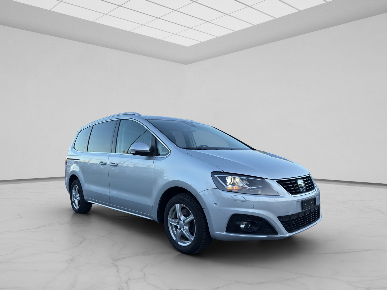 SEAT Alhambra 1.4 TSI DSG SWISS FR2-image-7