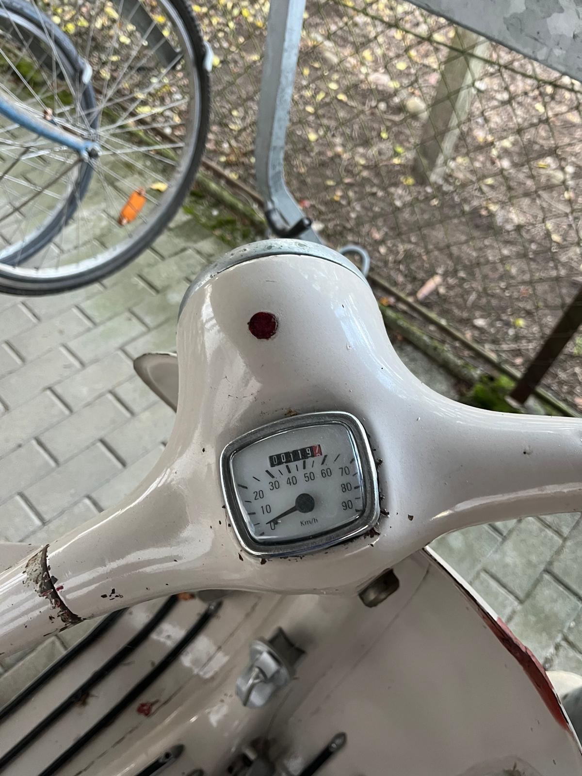 PIAGGIO Vespa 125-image-1