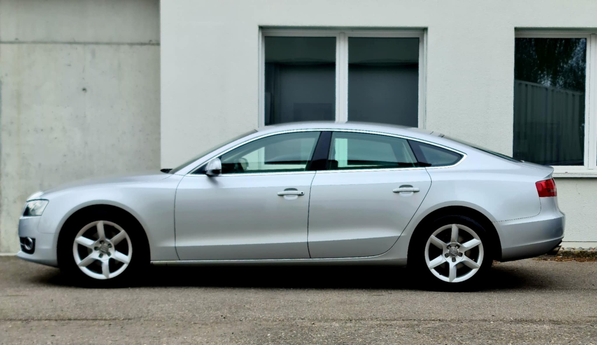 AUDI A5 Sportback 2.0 TFSI-image-4