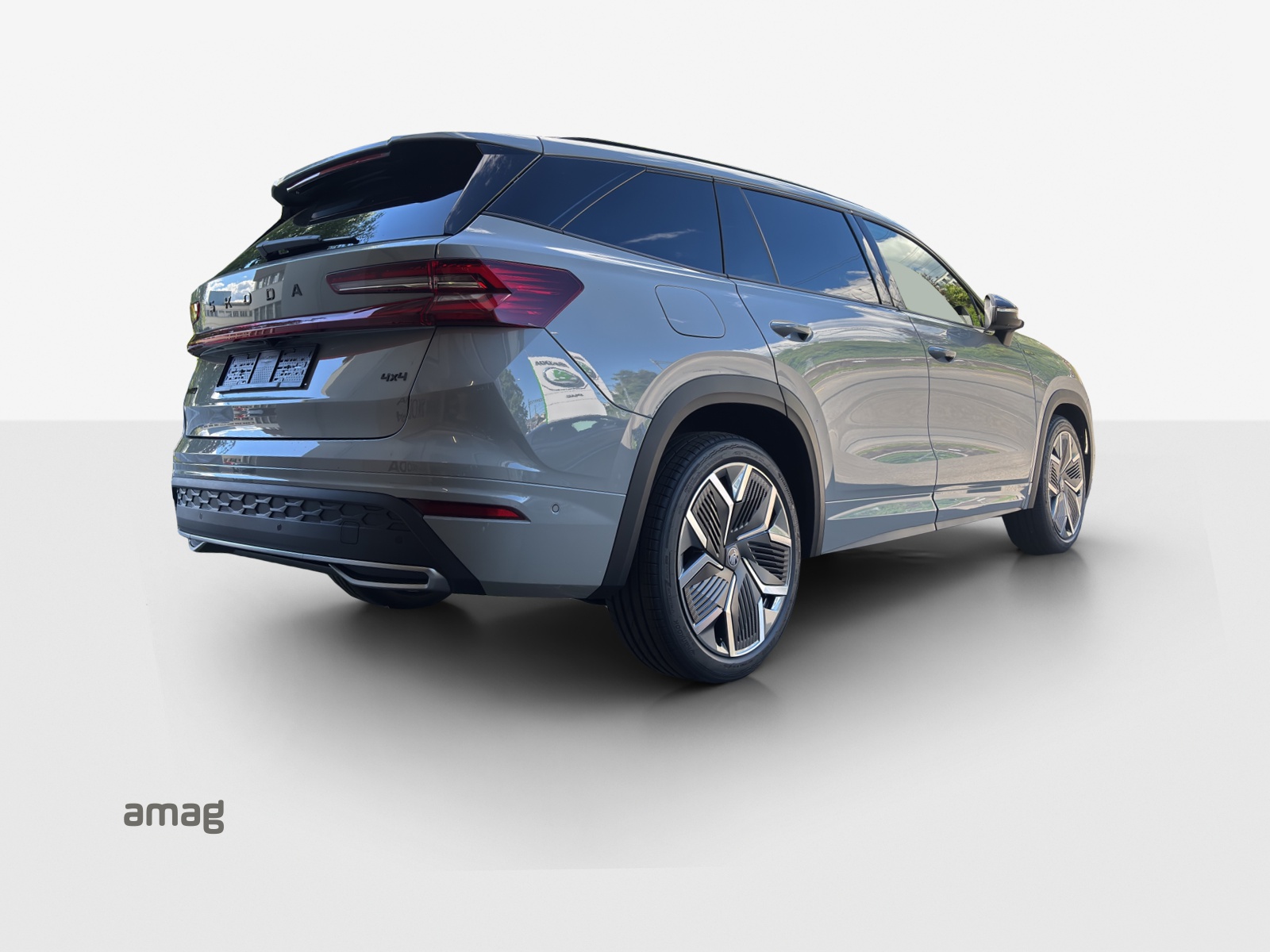 SKODA Kodiaq 2.0 TSI Sportline 4x4-showroom-element-1