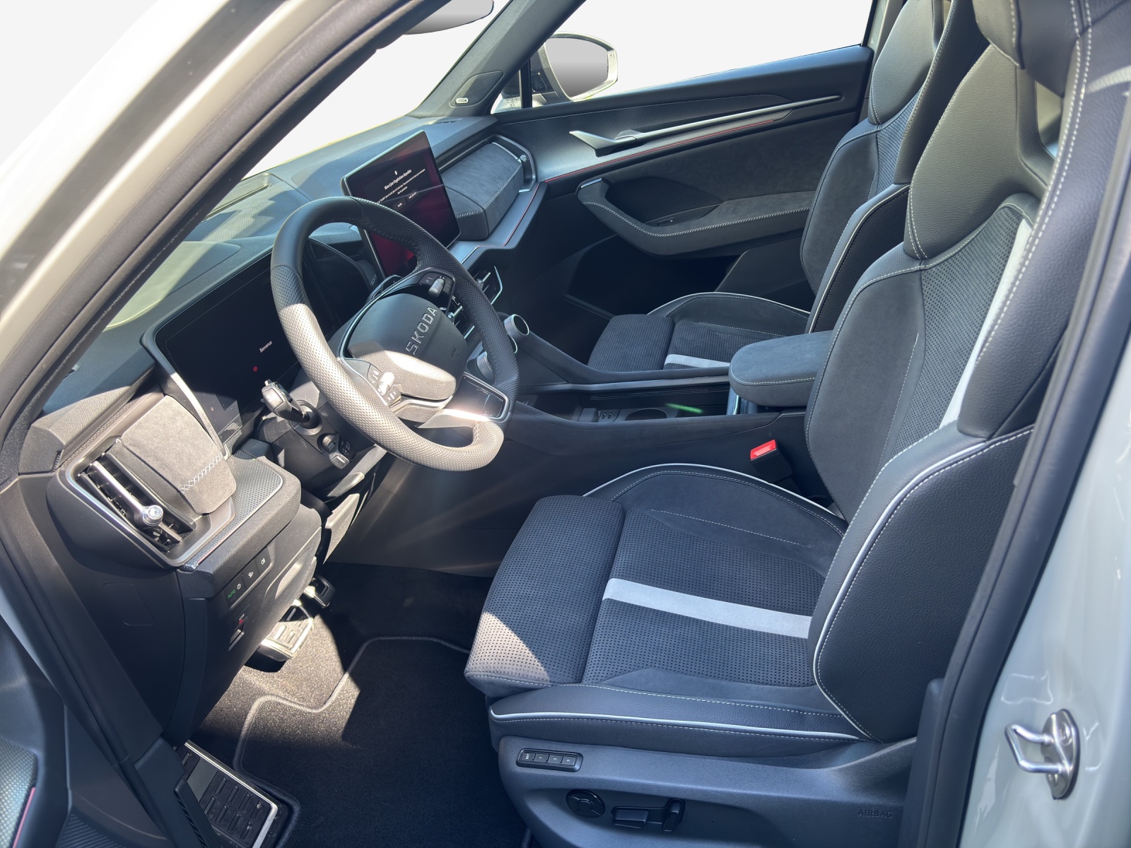 SKODA Kodiaq 2.0 TSI Sportline 4x4-image-4