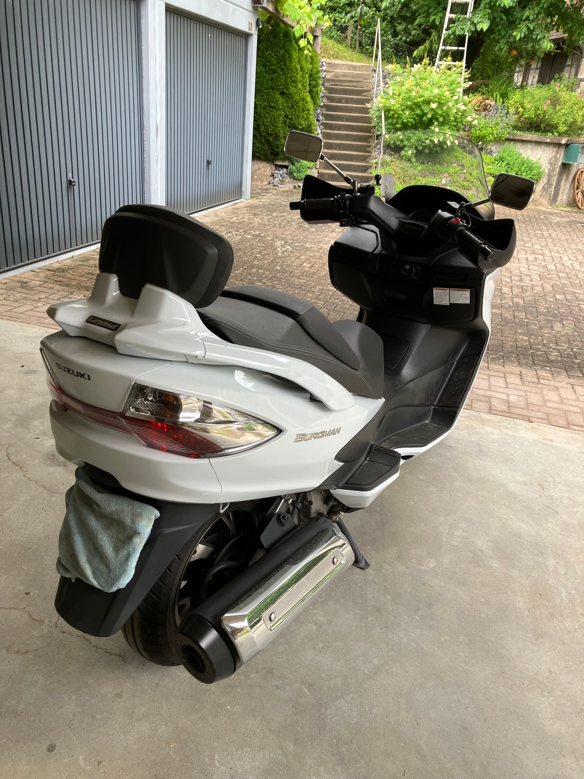 SUZUKI AN 400 Z Burgman-image-2