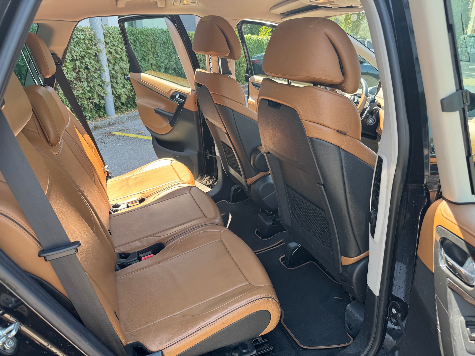CITROEN C4 Picasso 2.0i 16V Exclusive Automatic-image-7