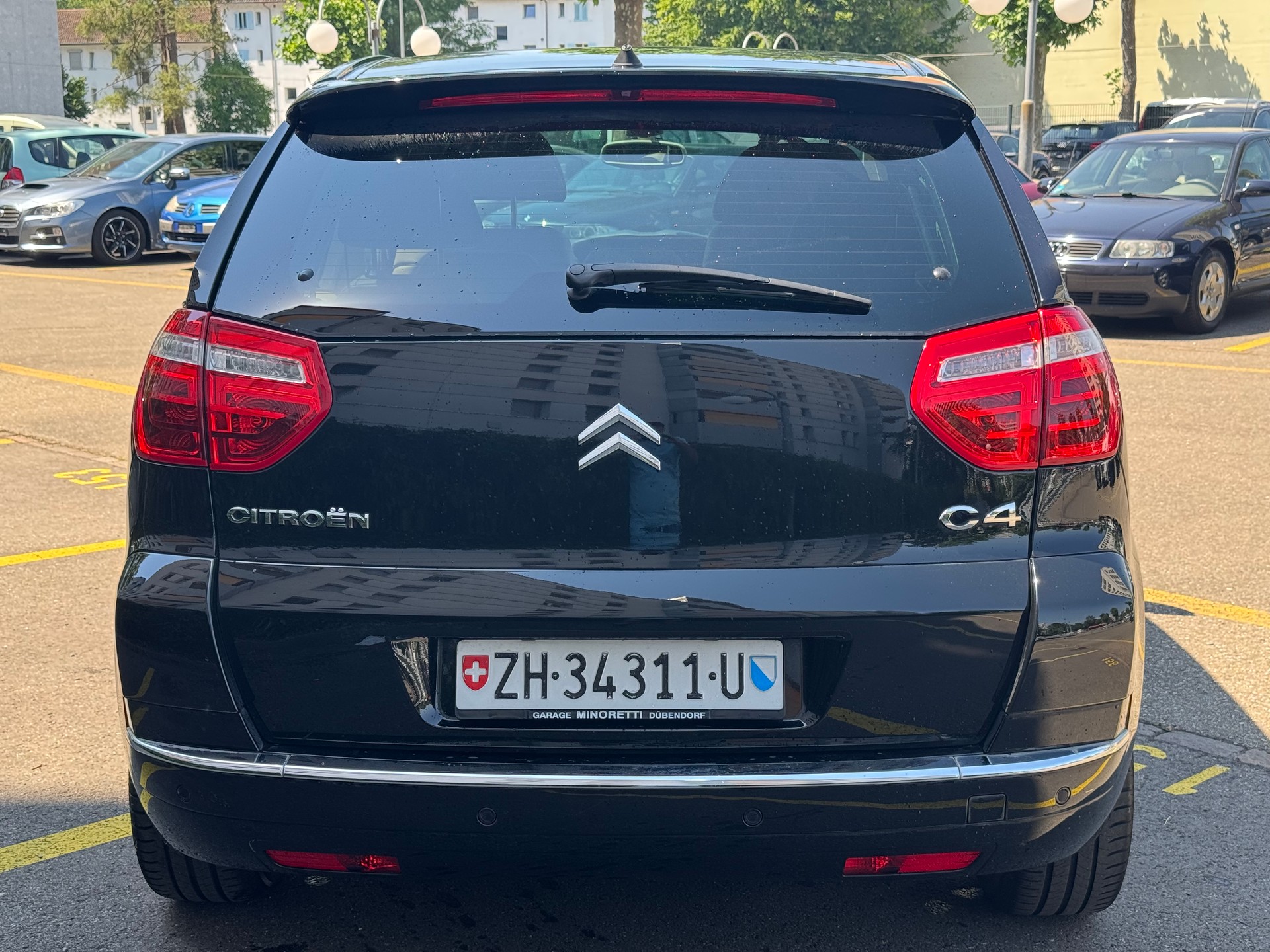 CITROEN C4 Picasso 2.0i 16V Exclusive Automatic-image-3