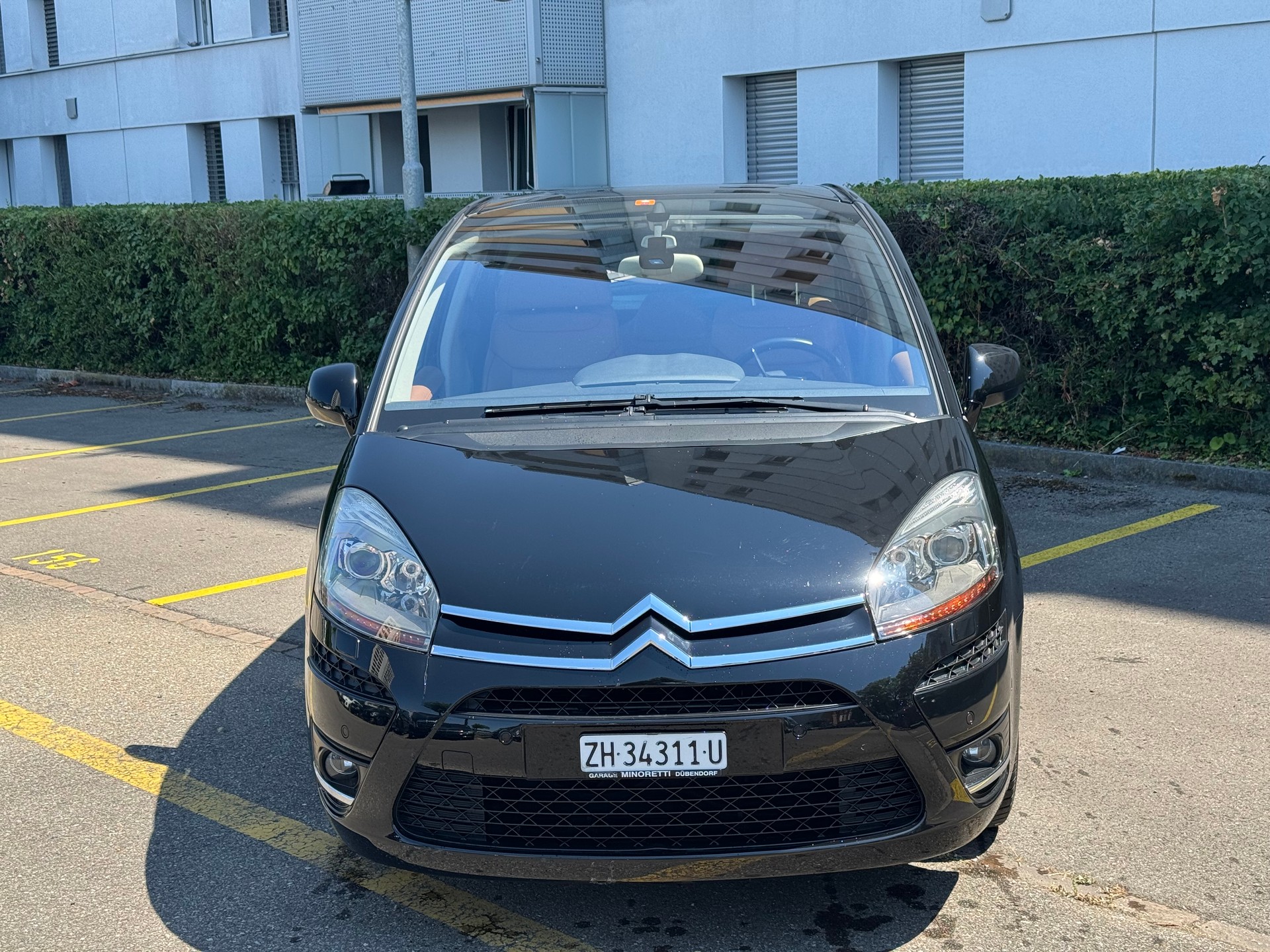 CITROEN C4 Picasso 2.0i 16V Exclusive Automatic-image-1