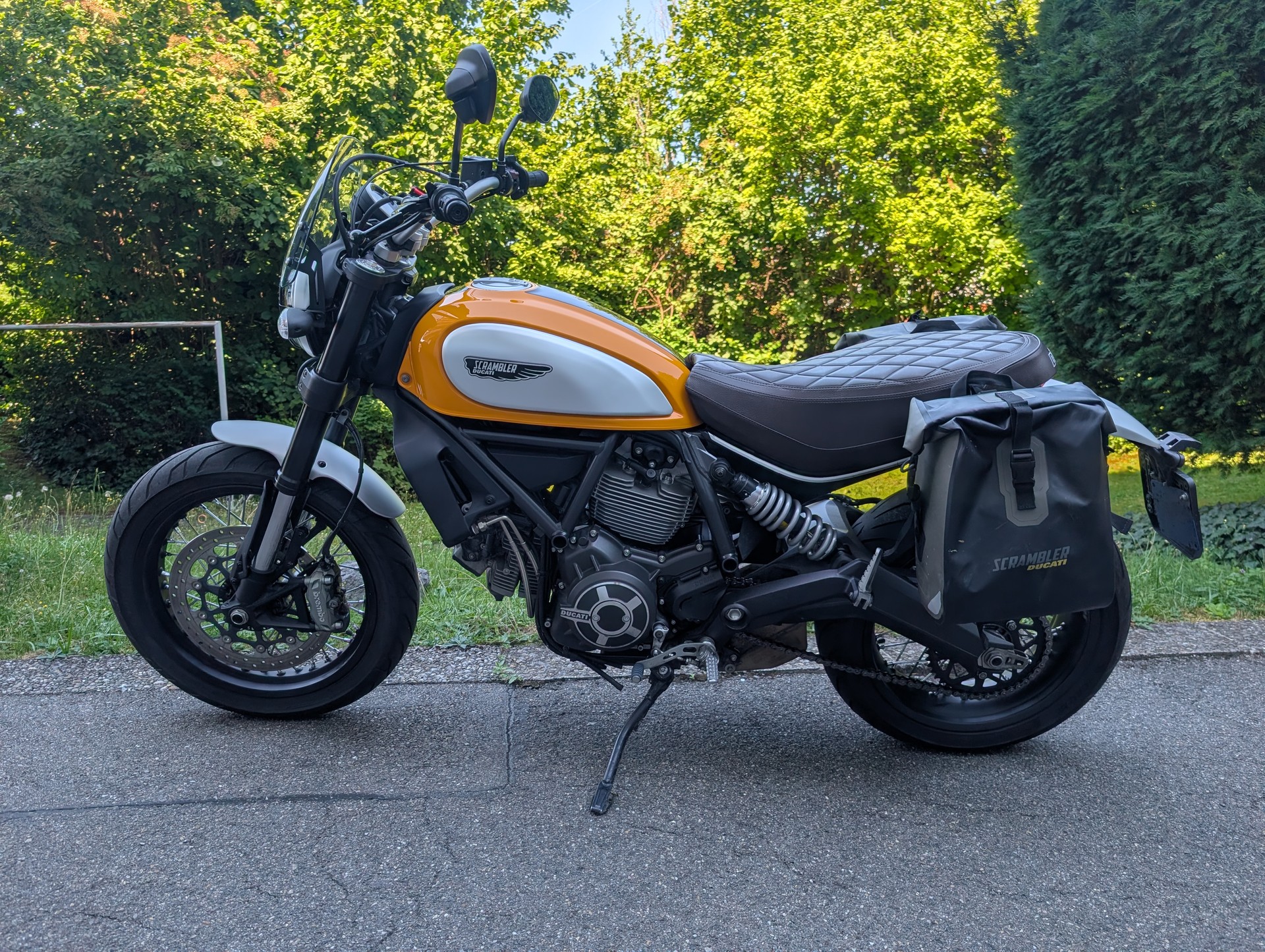 DUCATI Scrambler 800 Classic ABS-image-5