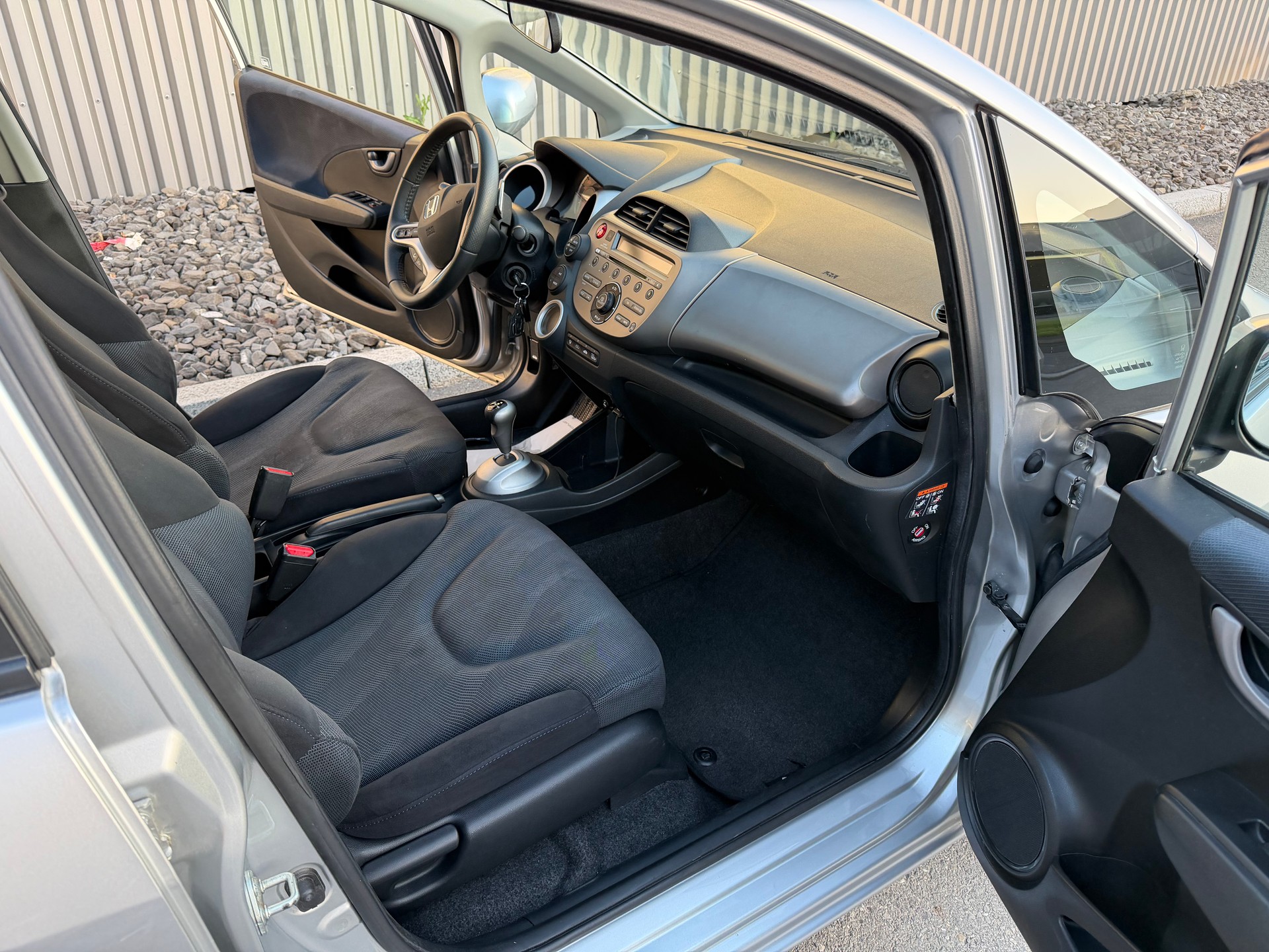 HONDA Jazz 1.3i Hybrid Comfort CVT-image-18