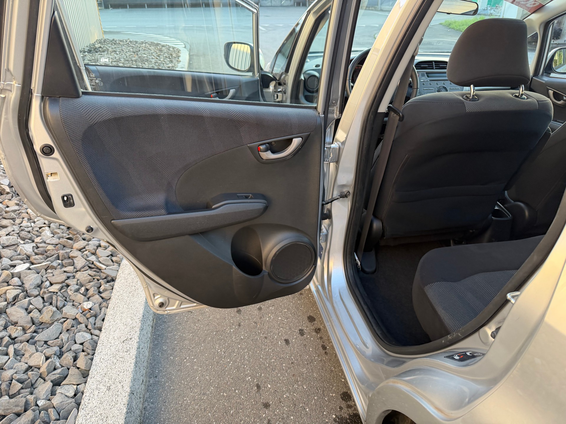 HONDA Jazz 1.3i Hybrid Comfort CVT-image-23