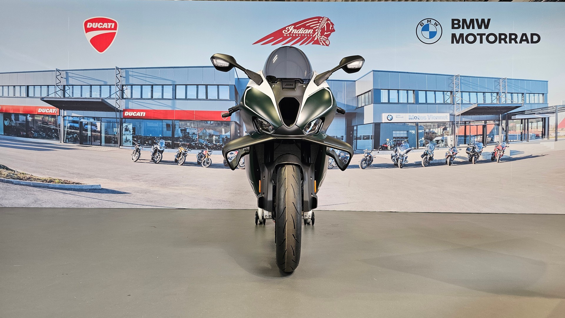 BMW M 1000 RR Limited Edition Isle of Man TT-image-1