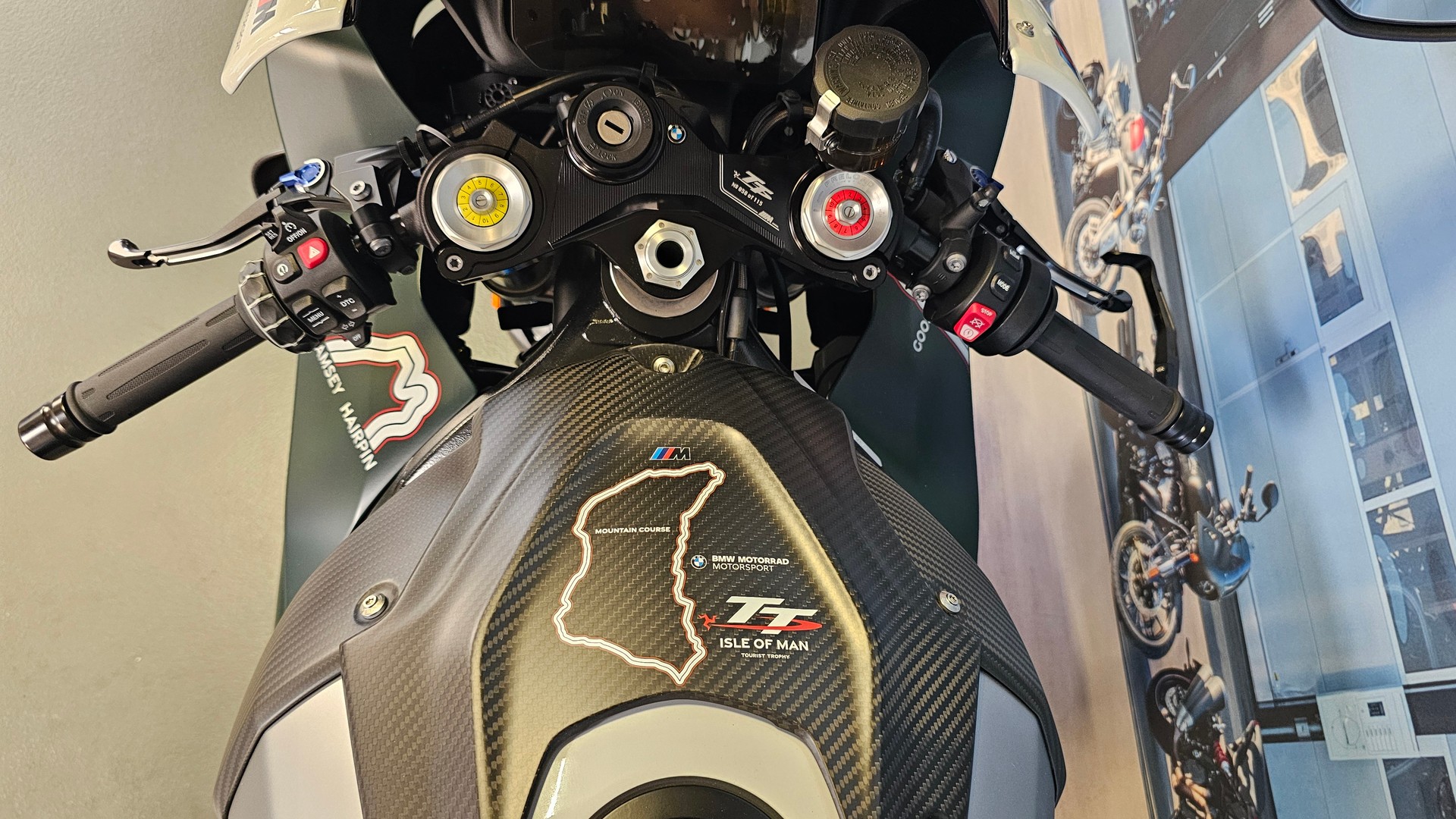 BMW M 1000 RR Limited Edition Isle of Man TT-image-7
