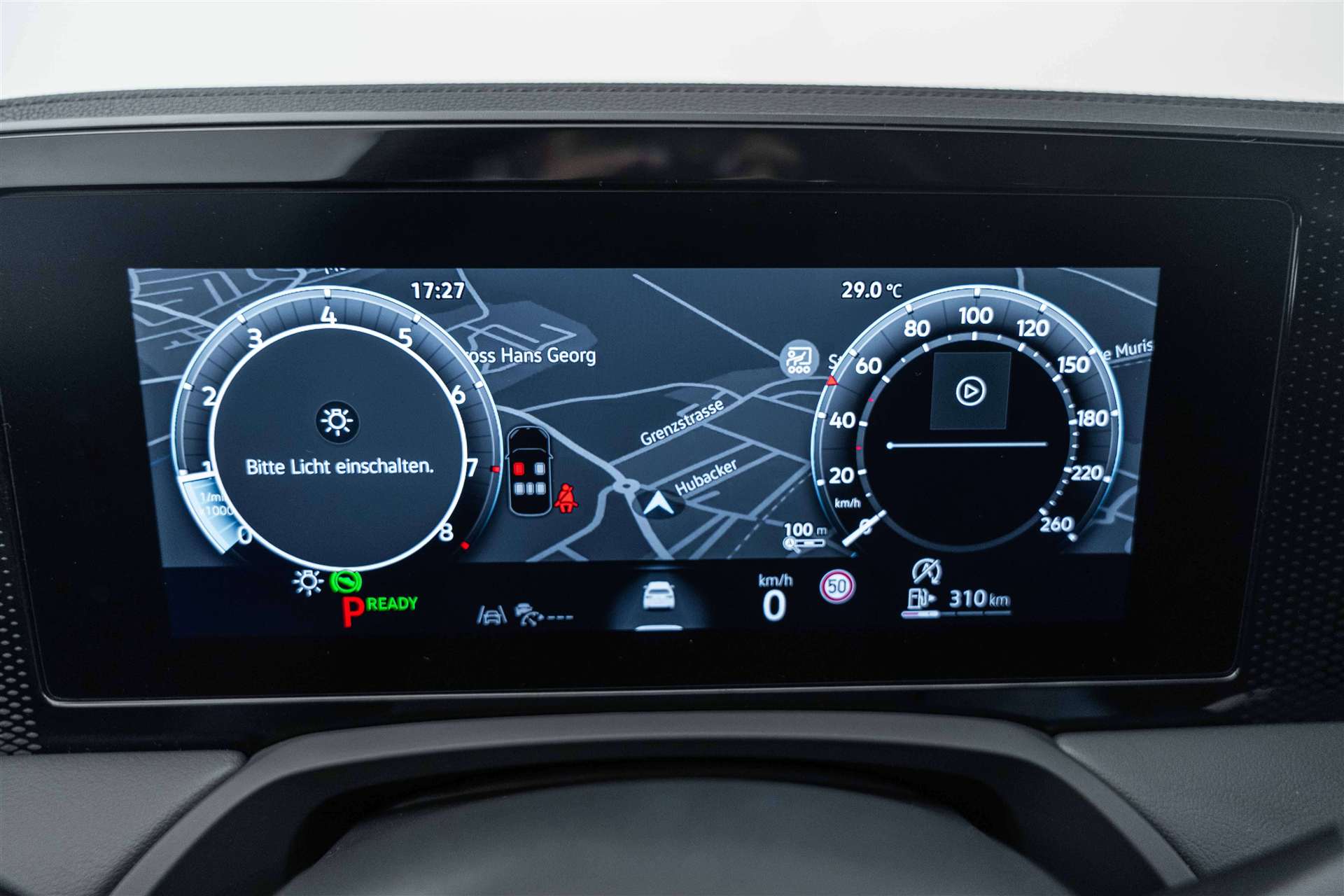 VW Passat Variant 1.5 eTSI evo2 Business DSG-image-29