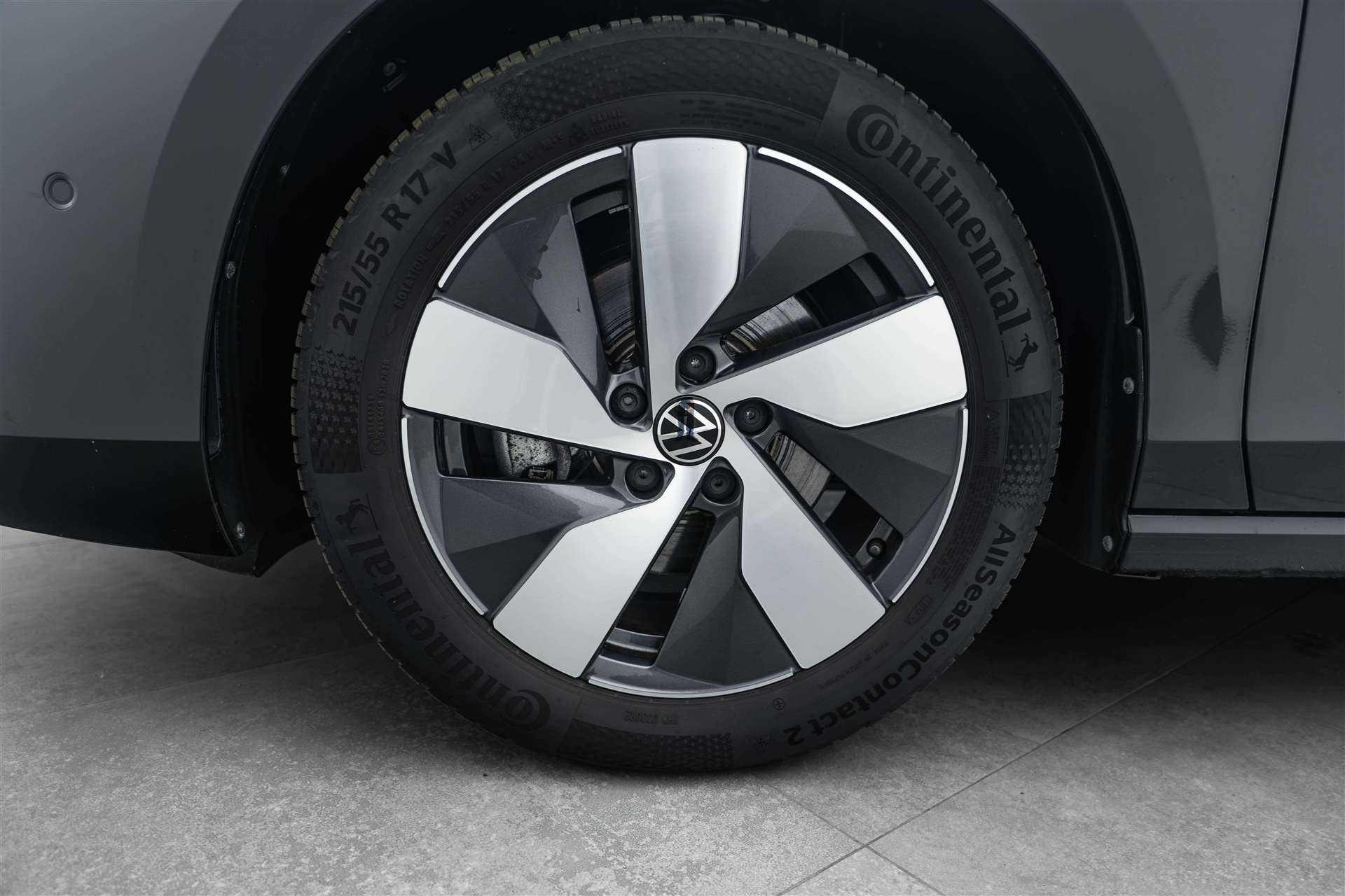 VW Passat Variant 1.5 eTSI evo2 Business DSG-image-5
