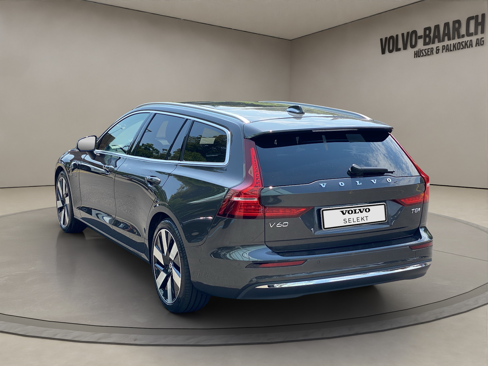 VOLVO V60 2.0 T8 TE Ultra Bright eAWD-showroom-element-2