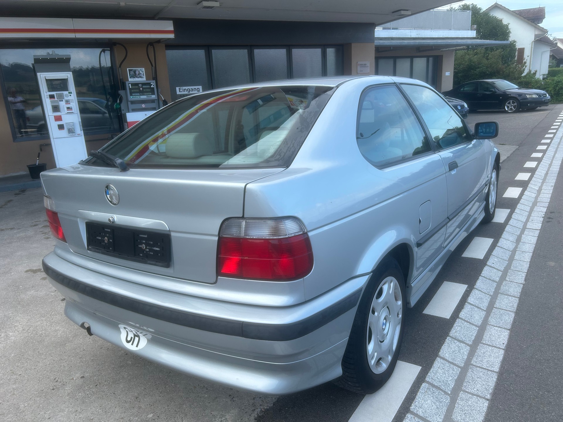 BMW 316i Compact Comfort-image-1