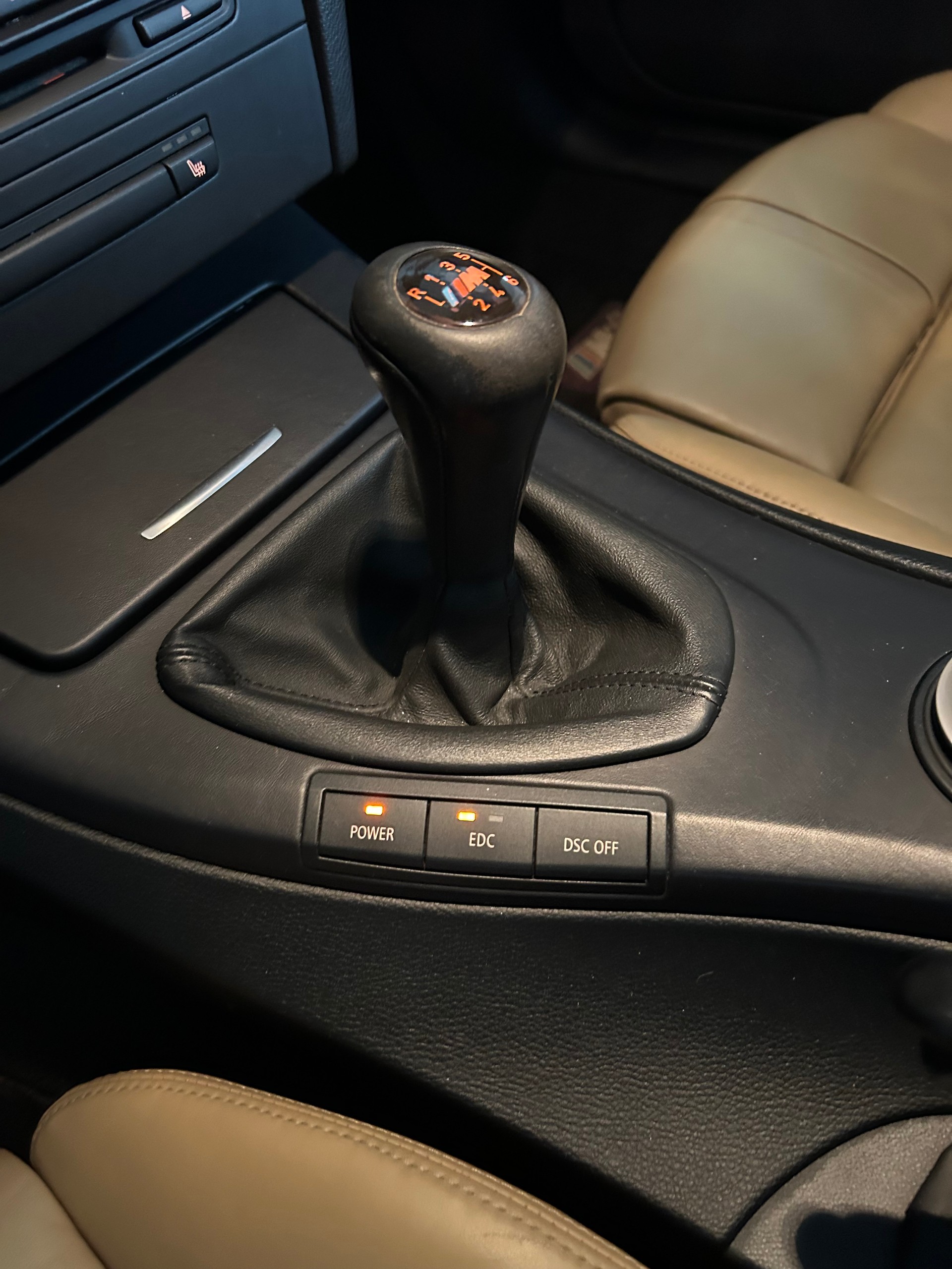 BMW M3 Cabriolet-image-11