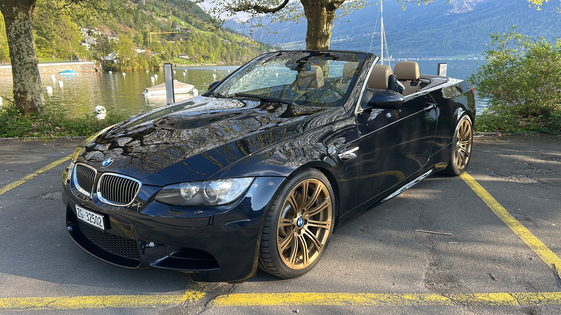 BMW M3 Cabriolet-showroom-element-1