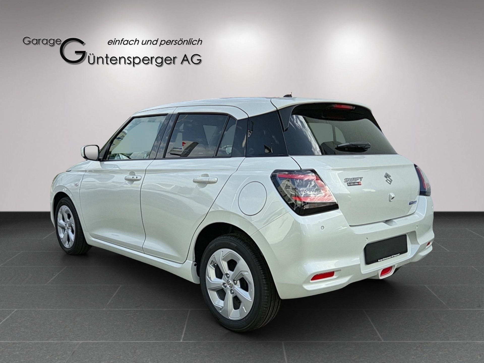 SUZUKI Swift 1.2 Compact+ Hybrid-showroom-element-2