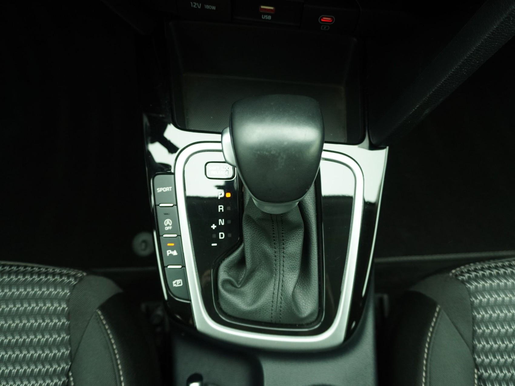 KIA Ceed SW 1.5 T-GDi Power-image-14