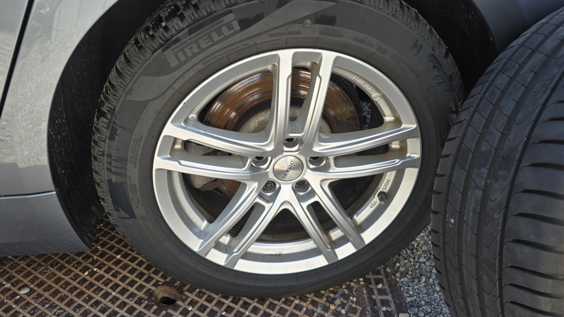BMW 520d xDrive 48V Touring Steptronic-image-9