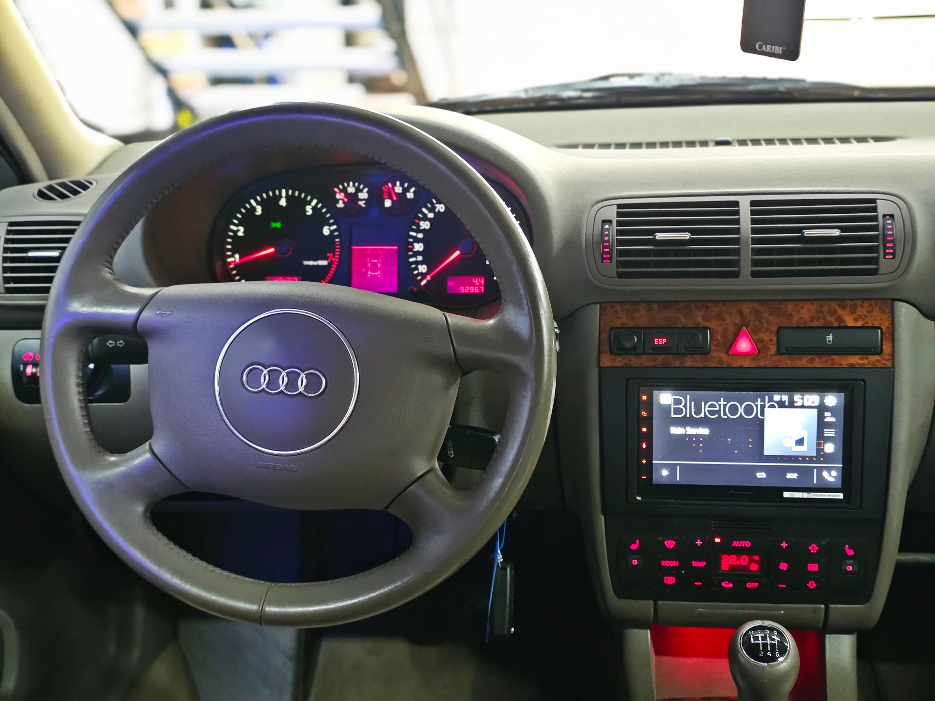 AUDI A3 1.8 T quattro Ambition-image-14