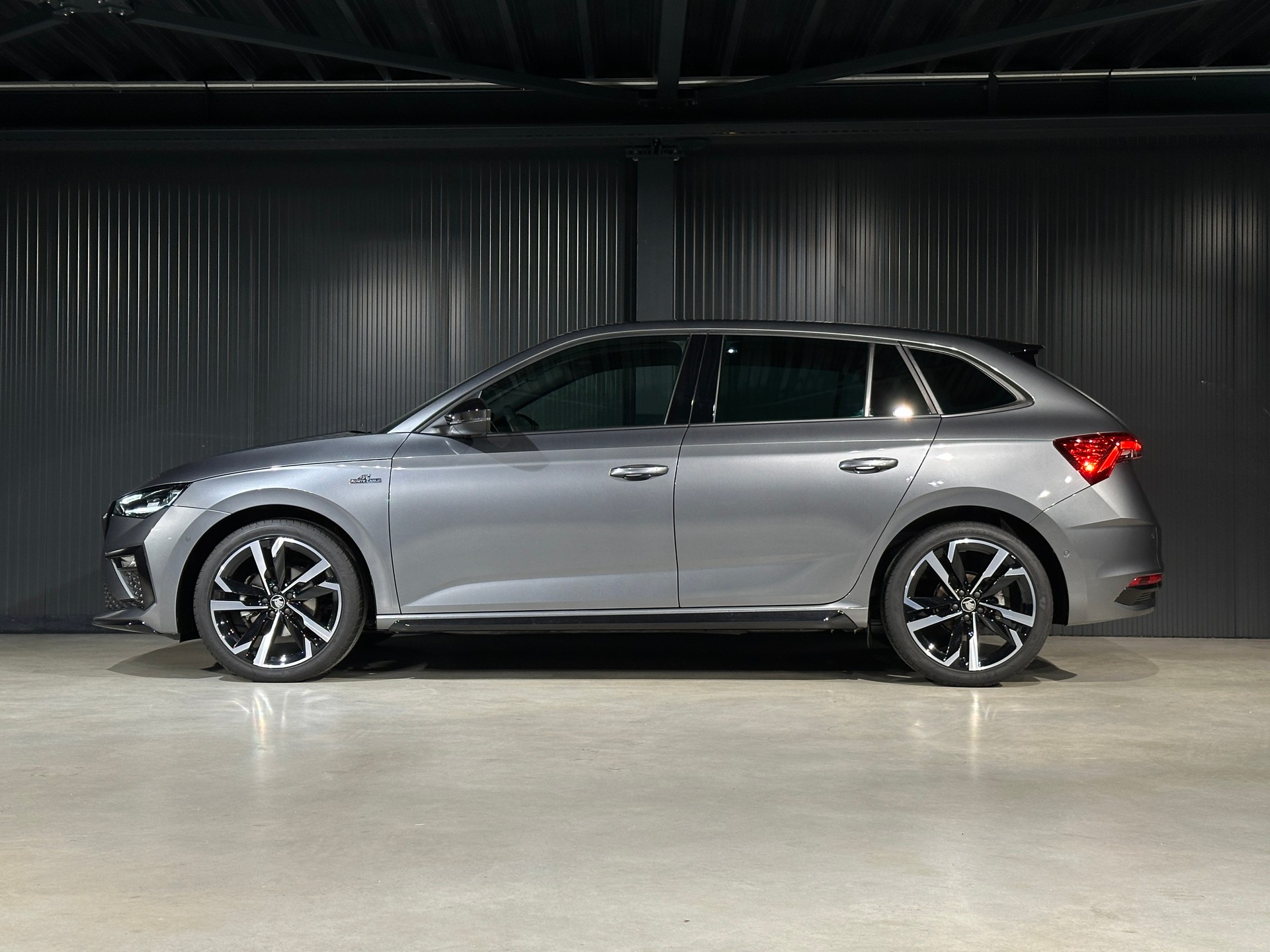 SKODA Scala 1.5 TSI Monte Carlo DSG-image-8